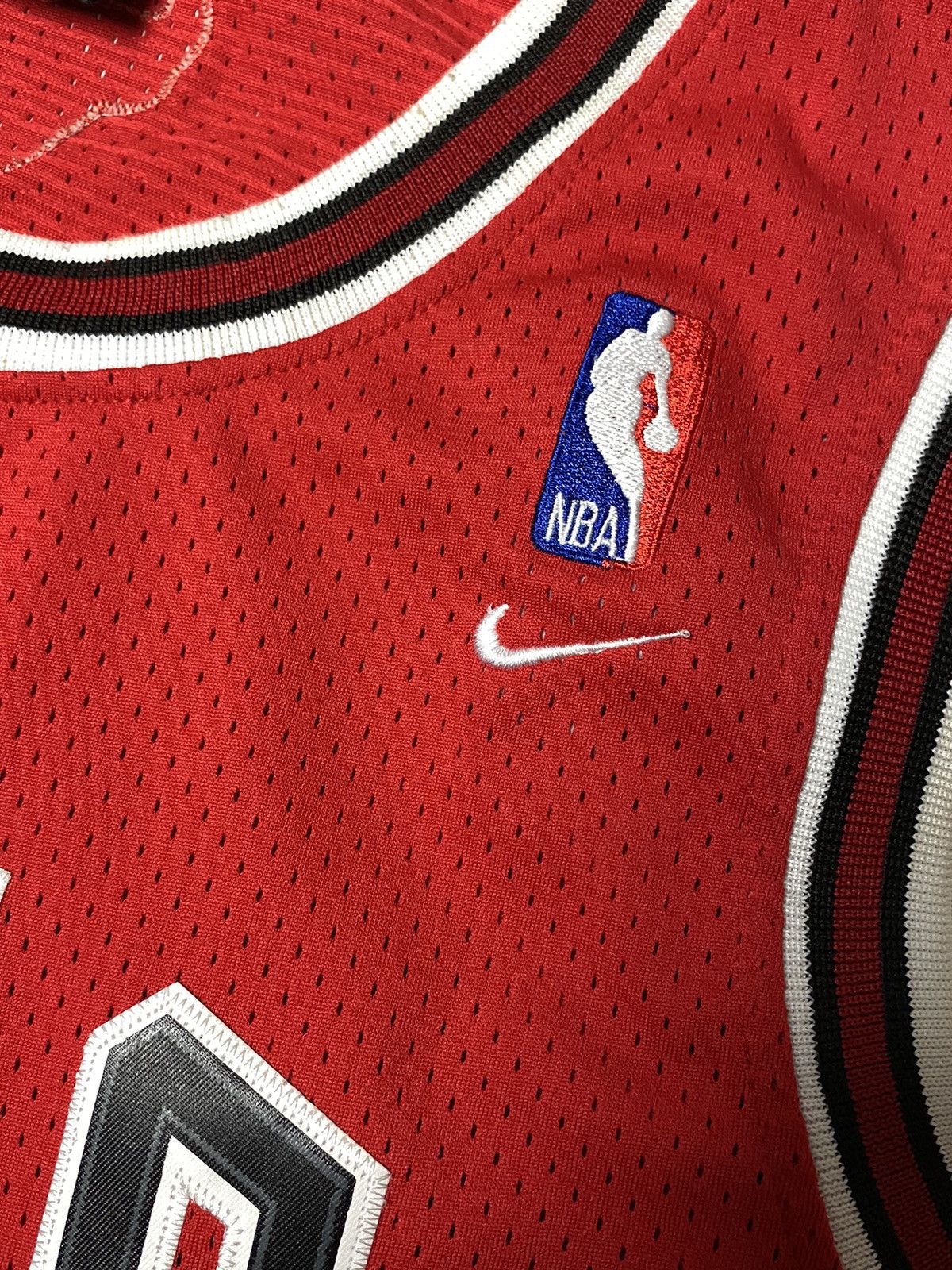 Jordan Brand × Nike × Vintage Nike Jordan 23 Vintage NBA Chicago Bulls Basketball Jersey Size US L / EU 52-54 / 3 - 5 Thumbnail