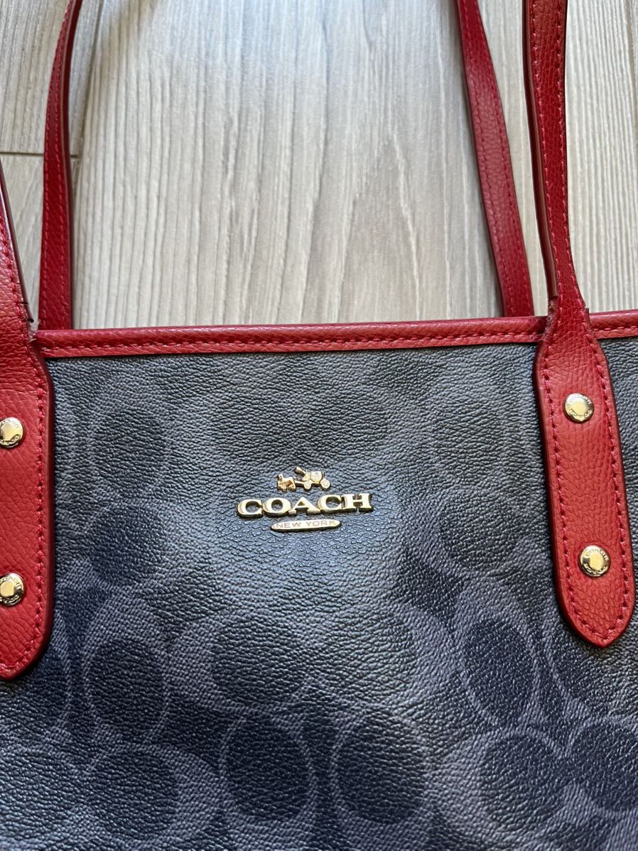 Coach × Designer 🔥 Coach Leather Bucket Bag Women Size ONE SIZE - 6 Thumbnail