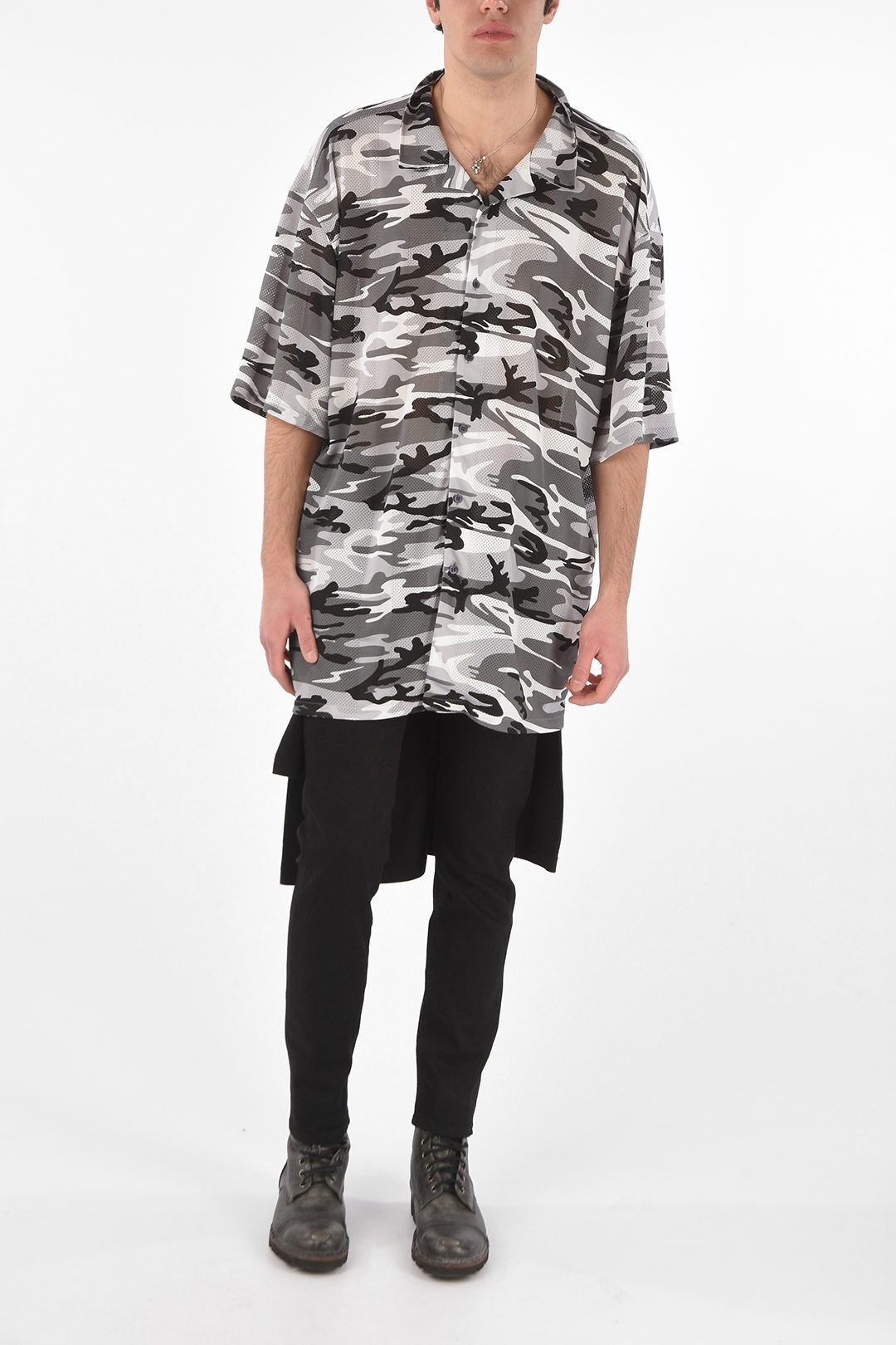 Balenciaga o1tko10825 Oversized Camo Mesh Shirt in Multicolor Size US S / EU 44-46 / 1 - 4 Thumbnail