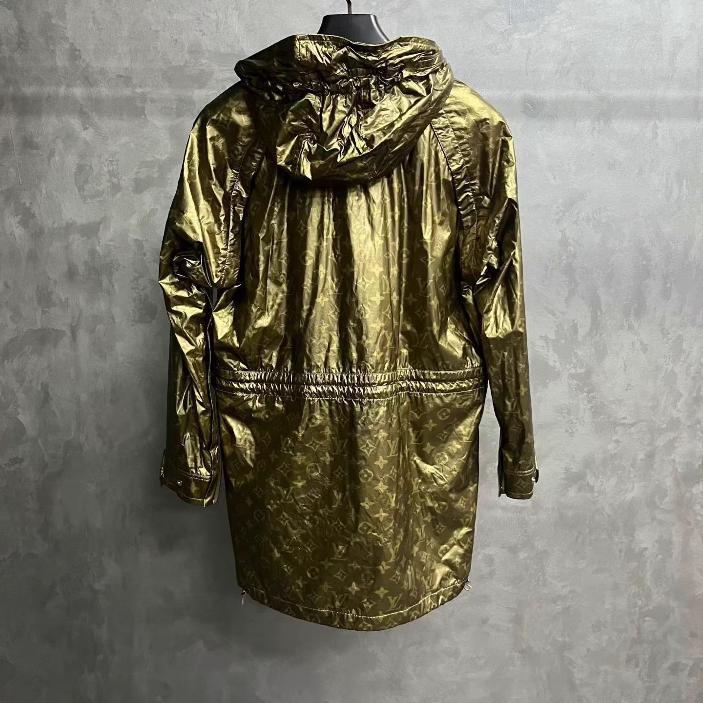 Louis Vuitton Louis Vuitton Monogram Print Lightweight Hooded Parka Size XS / US 0-2 / IT 36-38 - 2 Thumbnail