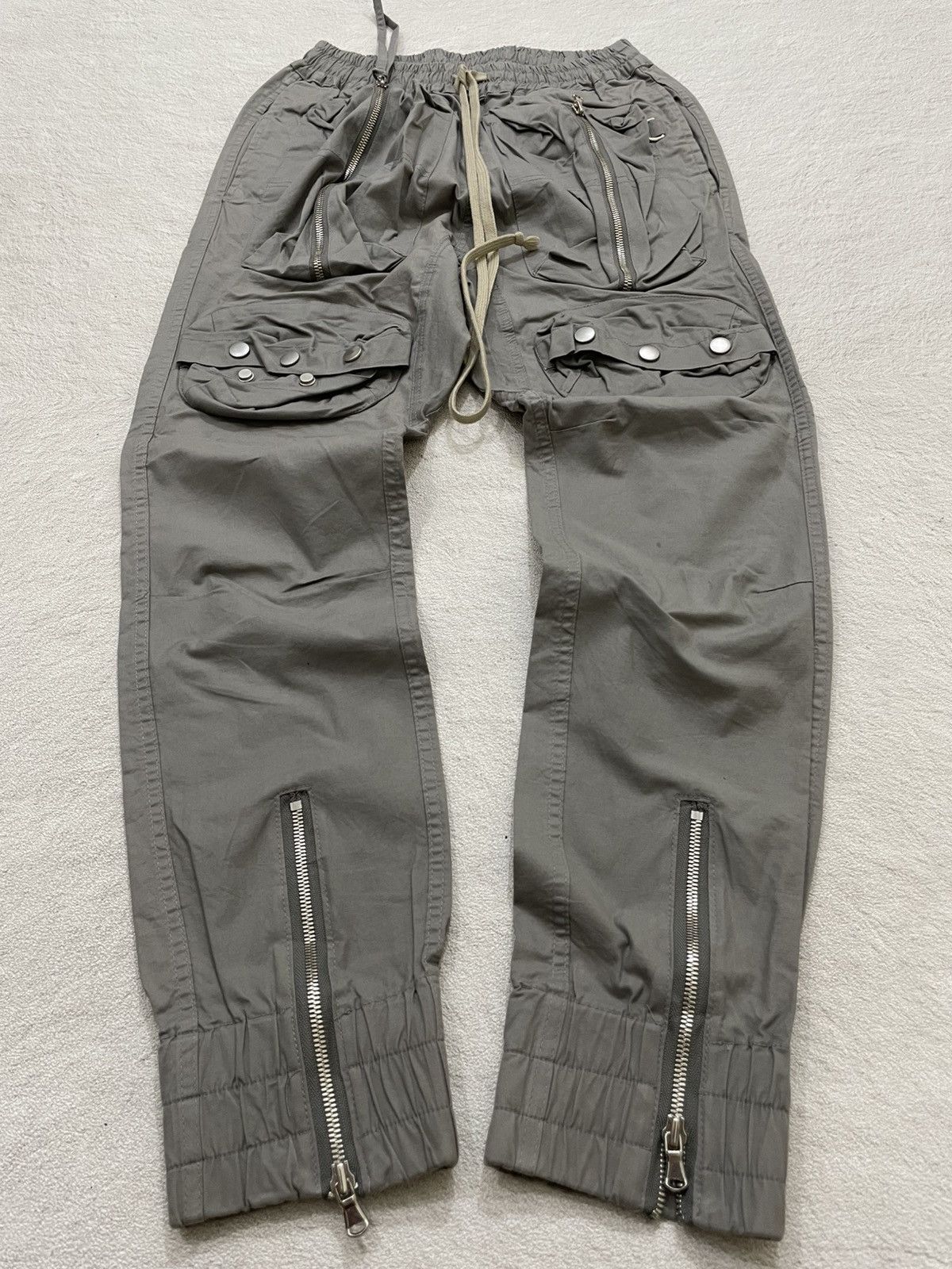 Japanese Brand Techwear Cargo Pants with Zips & Oversized Pockets Y2K Style Size US 28 / EU 44 - 1 Thumbnail