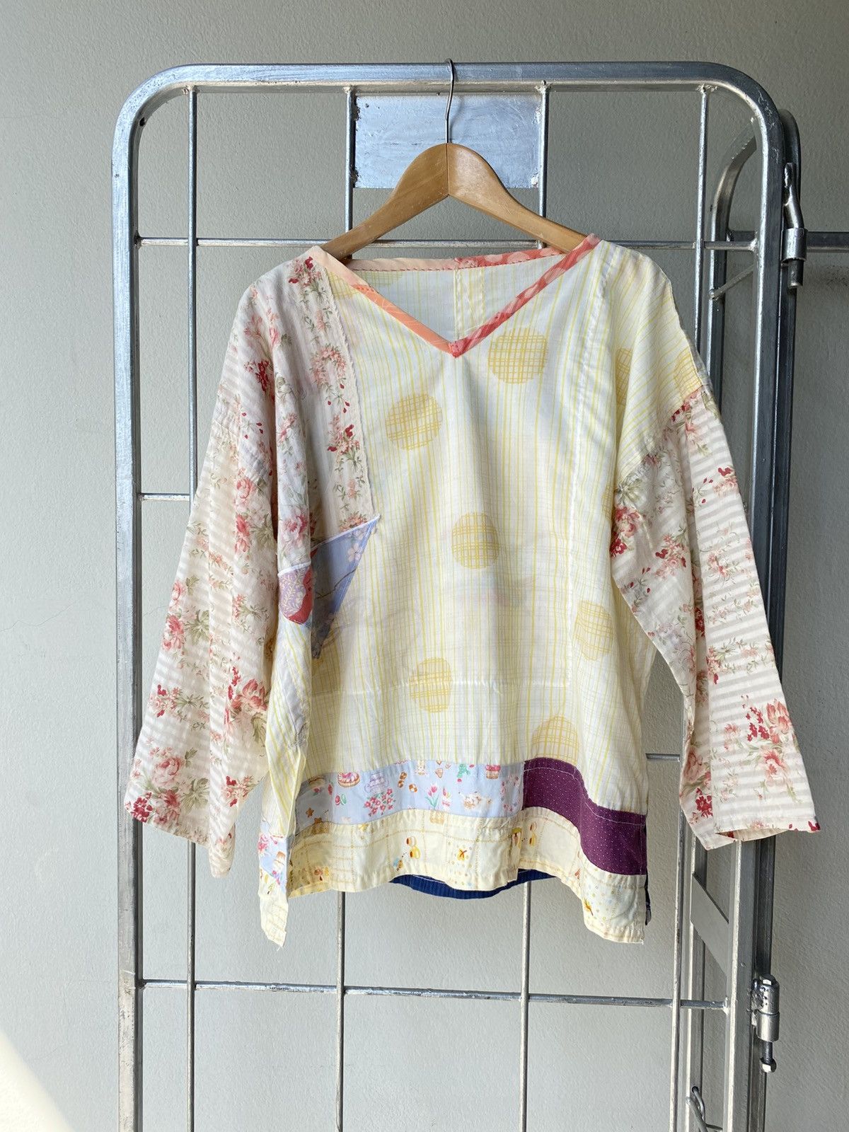 Designer × Japanese Brand Light Yellow Vintage Floral Blouse Size M / US 6-8 / IT 42-44 - 1 Thumbnail
