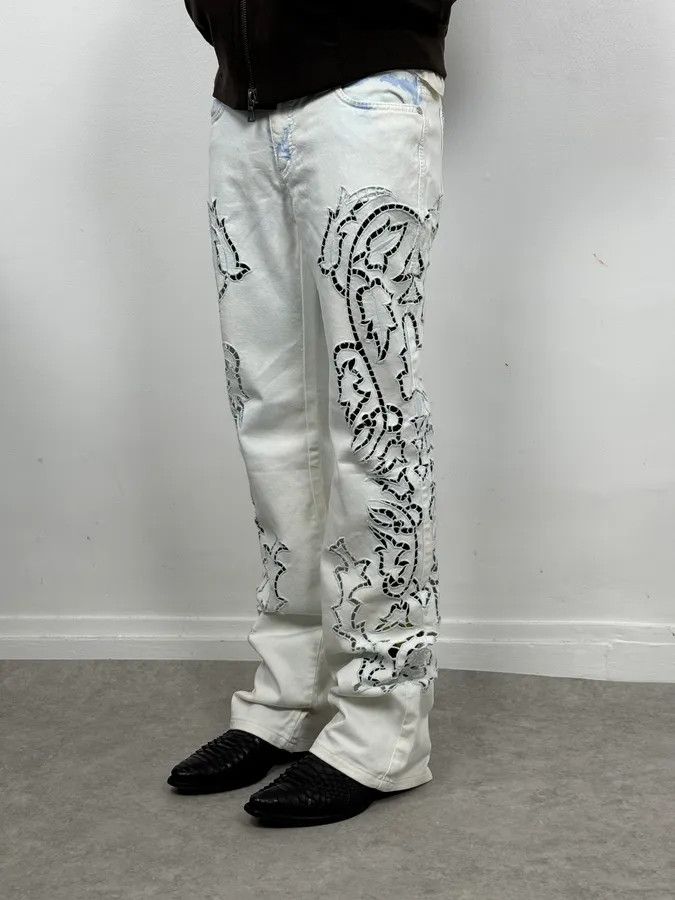 Roberto Cavalli 2010s Roberto Cavalli Leaves Tribal White Pants Size 28" / US 6 / IT 42 - 3 Thumbnail