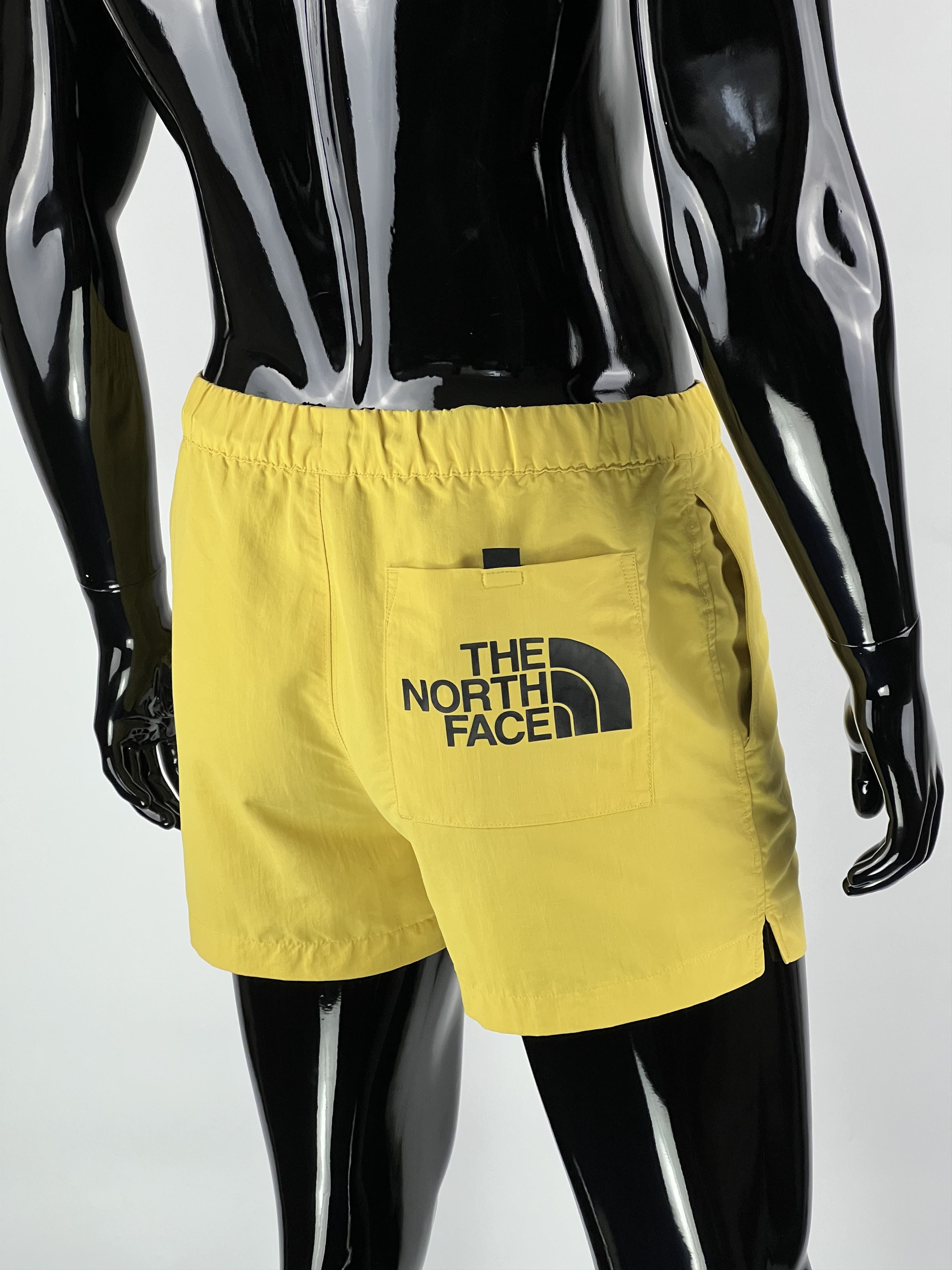 The North Face The North Face Shorts Big Logo Size M Size US 32 / EU 48 - 1 Thumbnail