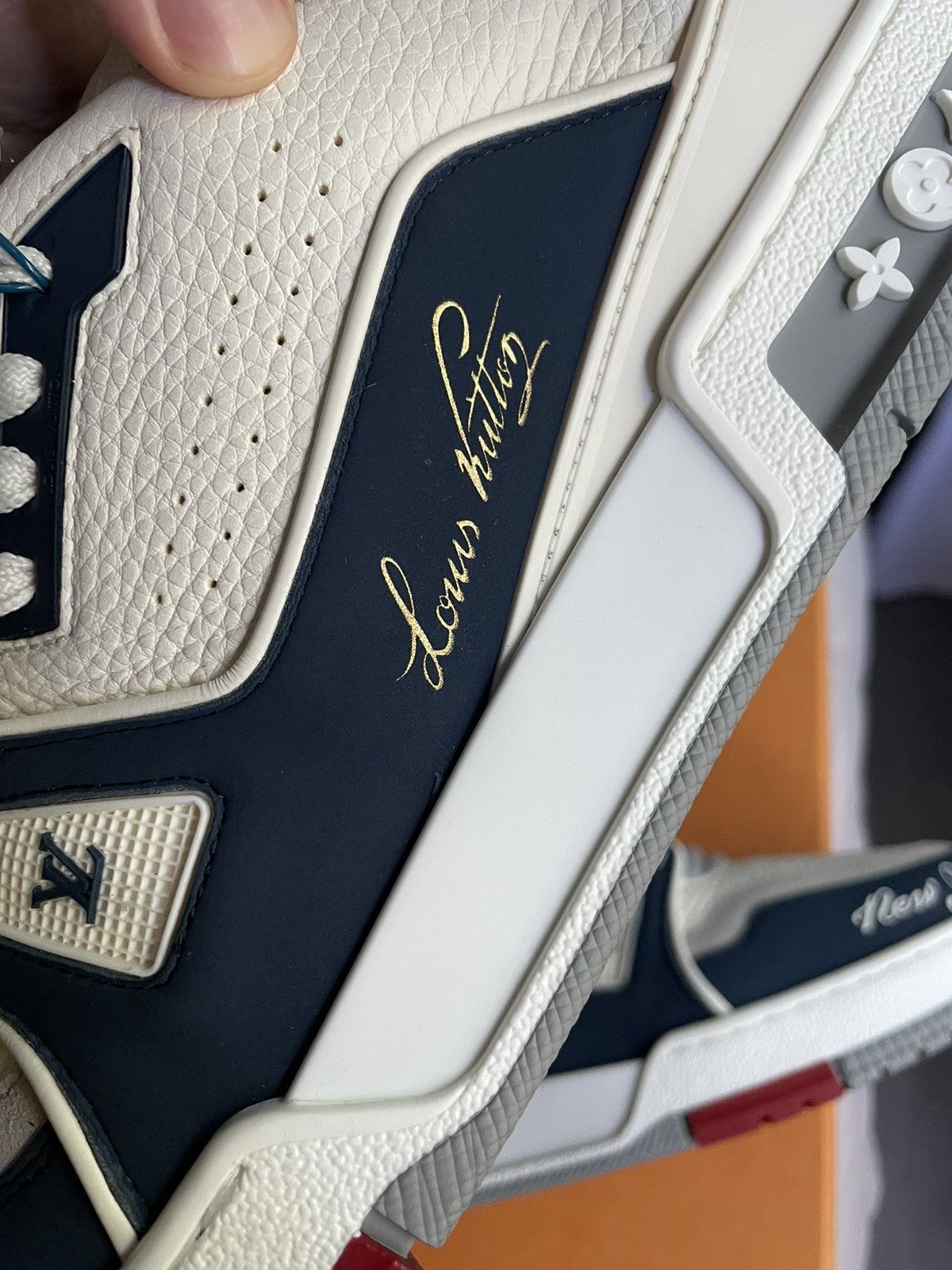 Louis Vuitton Louis Vuitton New York City Of Dreams Trainer Sneaker Size US 10.5 / EU 43-44 - 9 Thumbnail