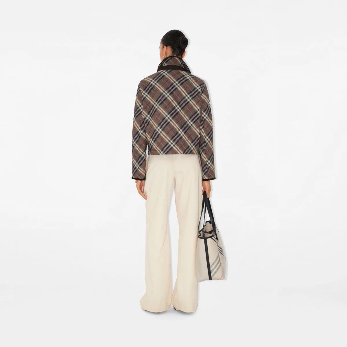 Burberry Burberry Cropped Check Quilted Cotton Jacket Size S / US 4 / IT 40 - 3 Thumbnail