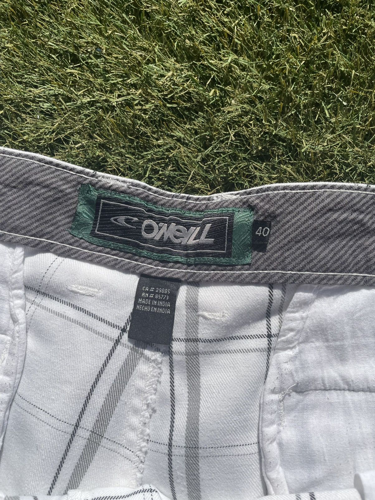 O'Neill O'Neill Warren Shorts Men's 40 Gray Plaid white Casual chino Size US 40 / EU 56 - 3 Thumbnail