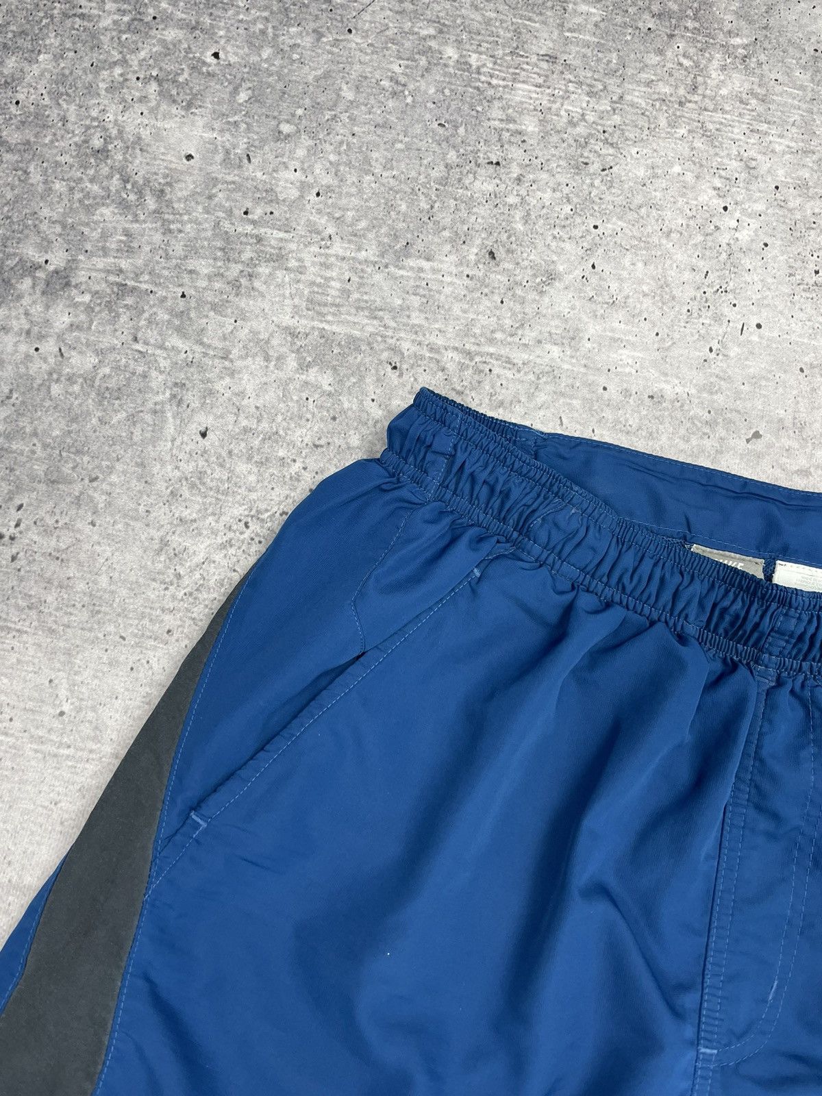 Nike Vintage Nike 90’s Y2K Style Big Logo Drill Blue Shorts Size US 30 / EU 46 - 6 Thumbnail