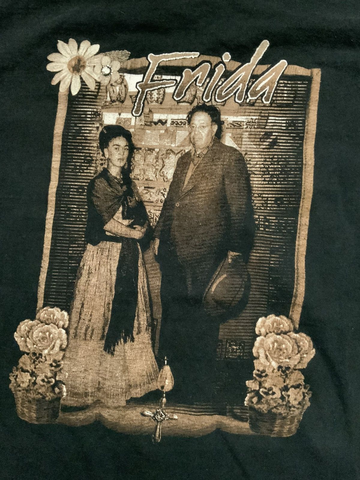 Vintage Frida Kahlo Diego Rivera Mexican Latin Art Artists T-Shirt Size US L / EU 52-54 / 3 - 1 Thumbnail