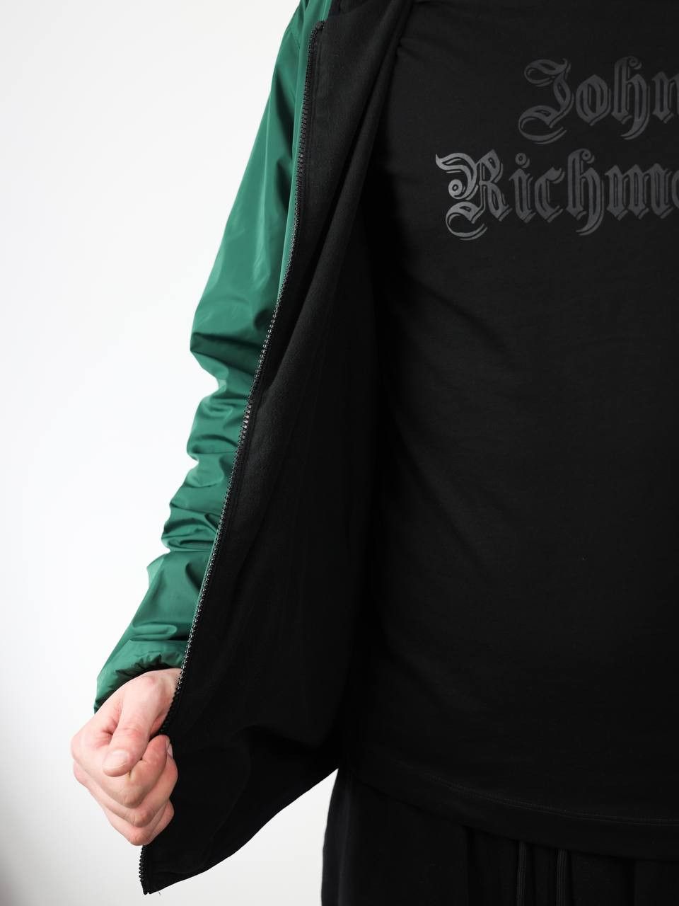 John Richmond JOHN RICHMOND SPORTS A light jacket insulated with fleece Size US M / EU 48-50 / 2 - 7 Thumbnail