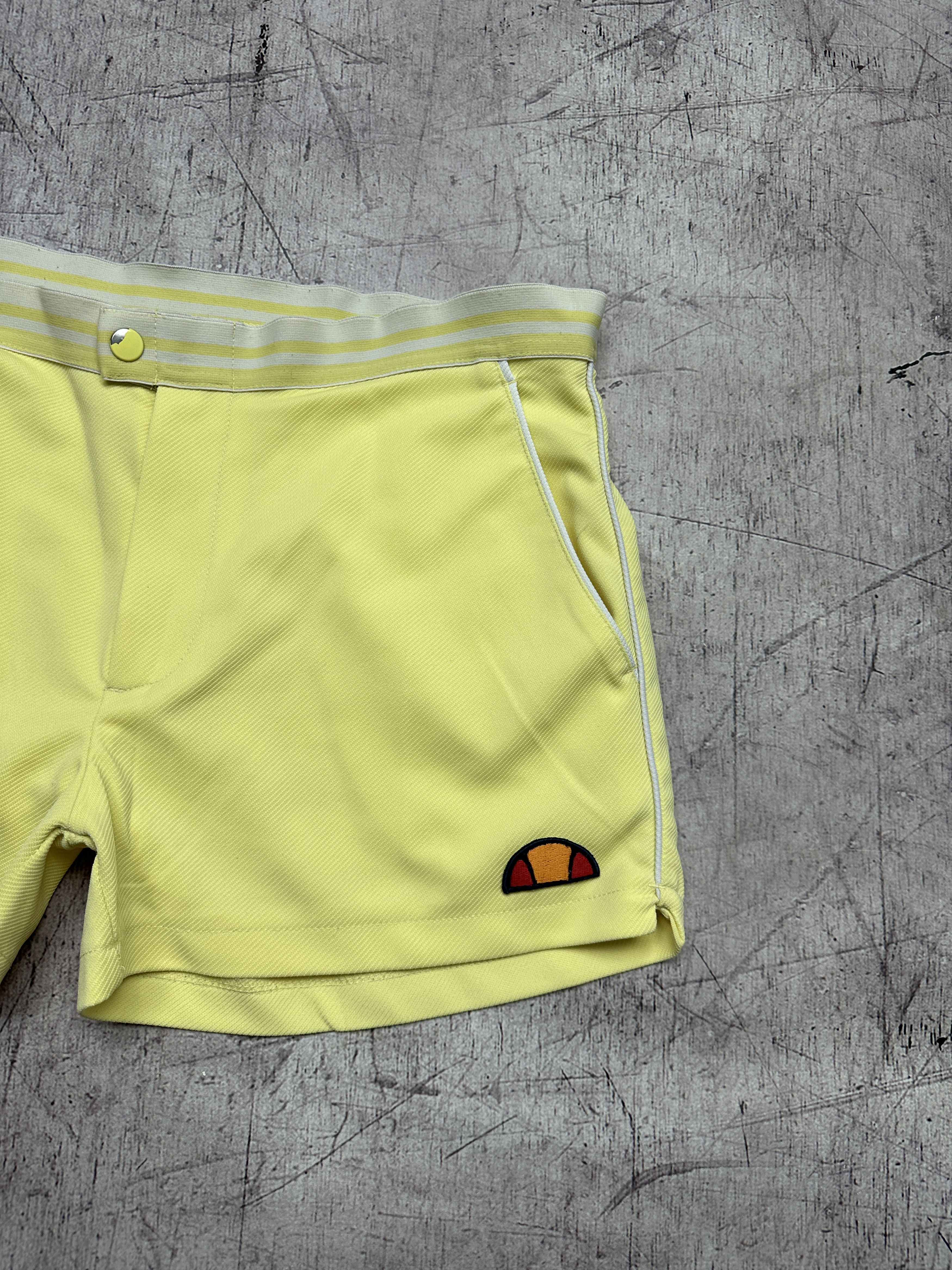 Ellesse Ellesse Mens Casual Shorts Size US 34 / EU 50 - 3 Thumbnail