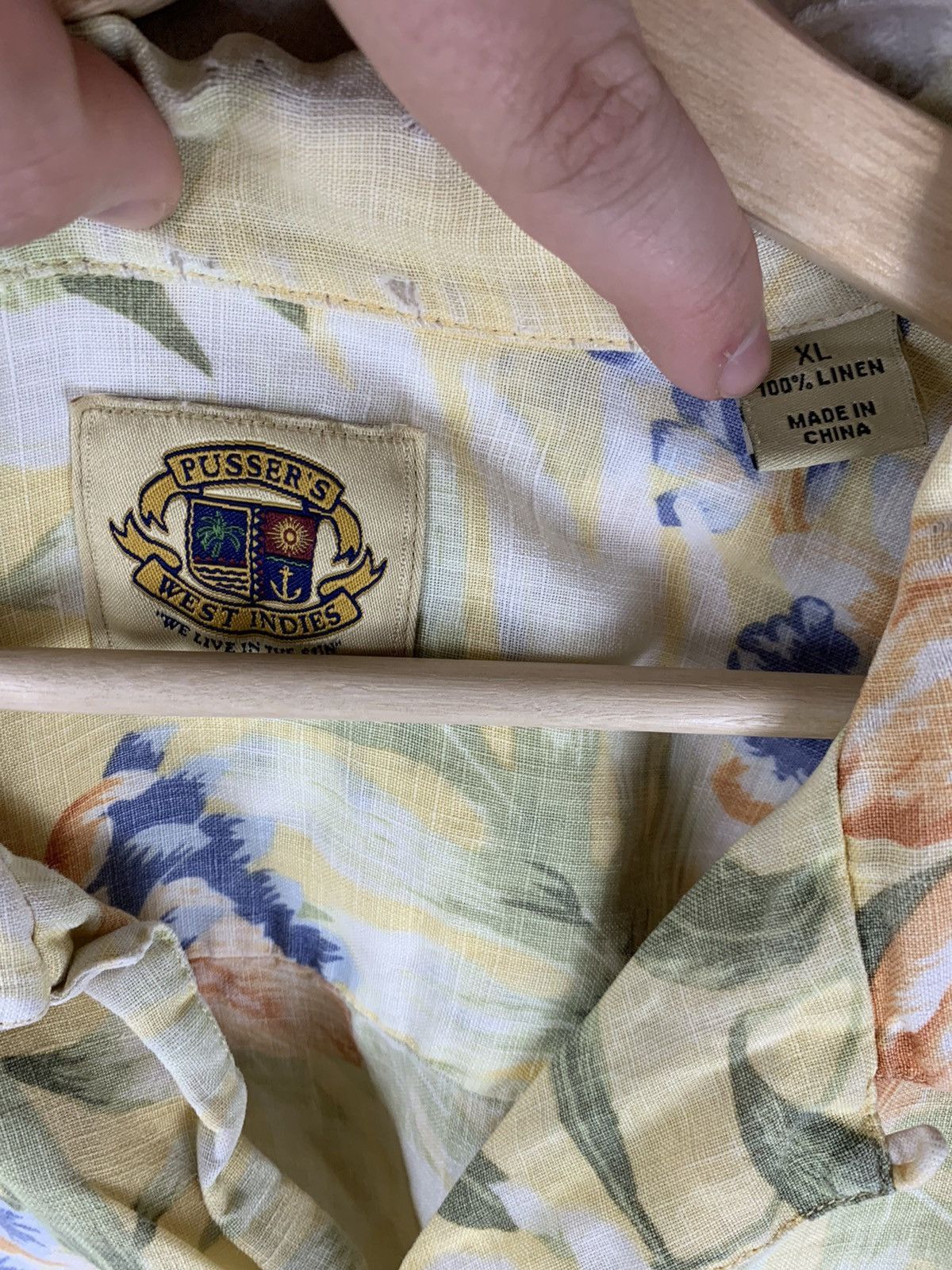 Vintage Vintage Yellow Flowers Button Up Shirt Size US XL / EU 56 / 4 - 1 Thumbnail