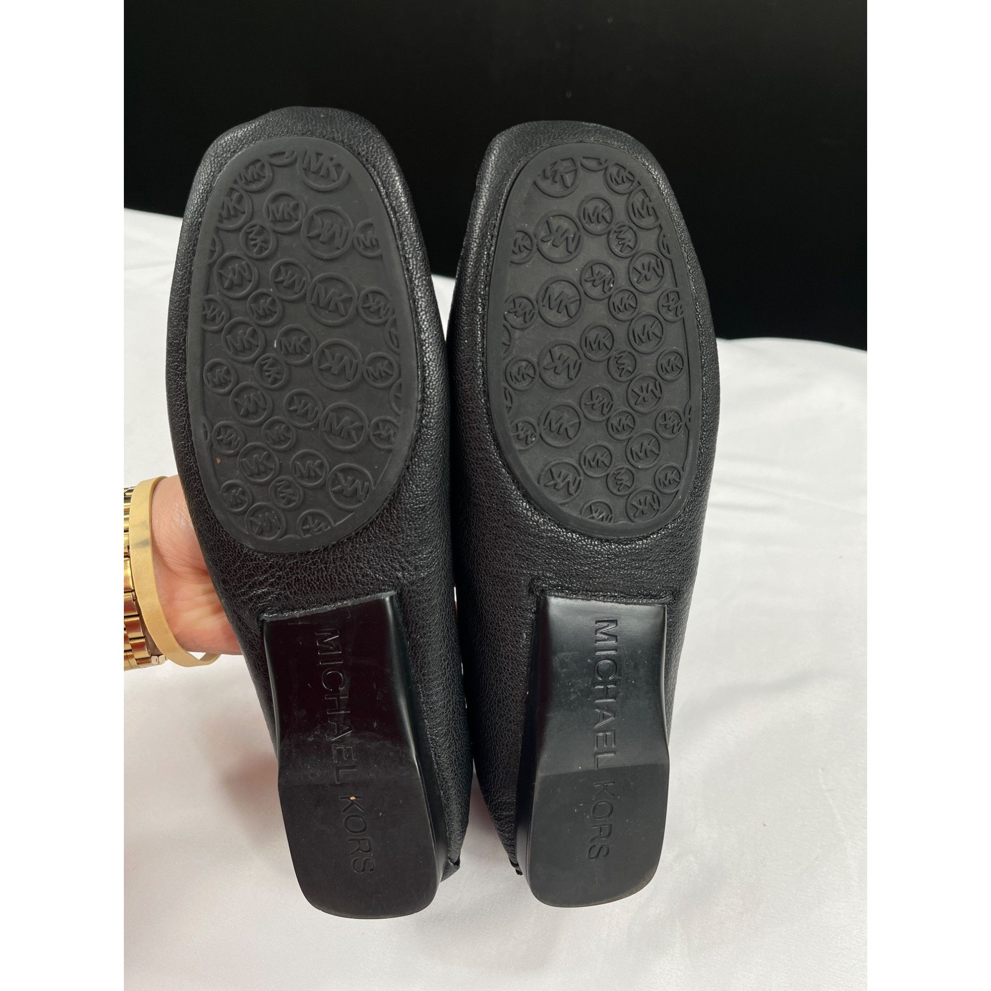 Michael Kors Michael Kors SKU 7790 Womens Black Leather Loafers Size 6.5 Size US 6.5 / IT 36.5 - 7 Thumbnail