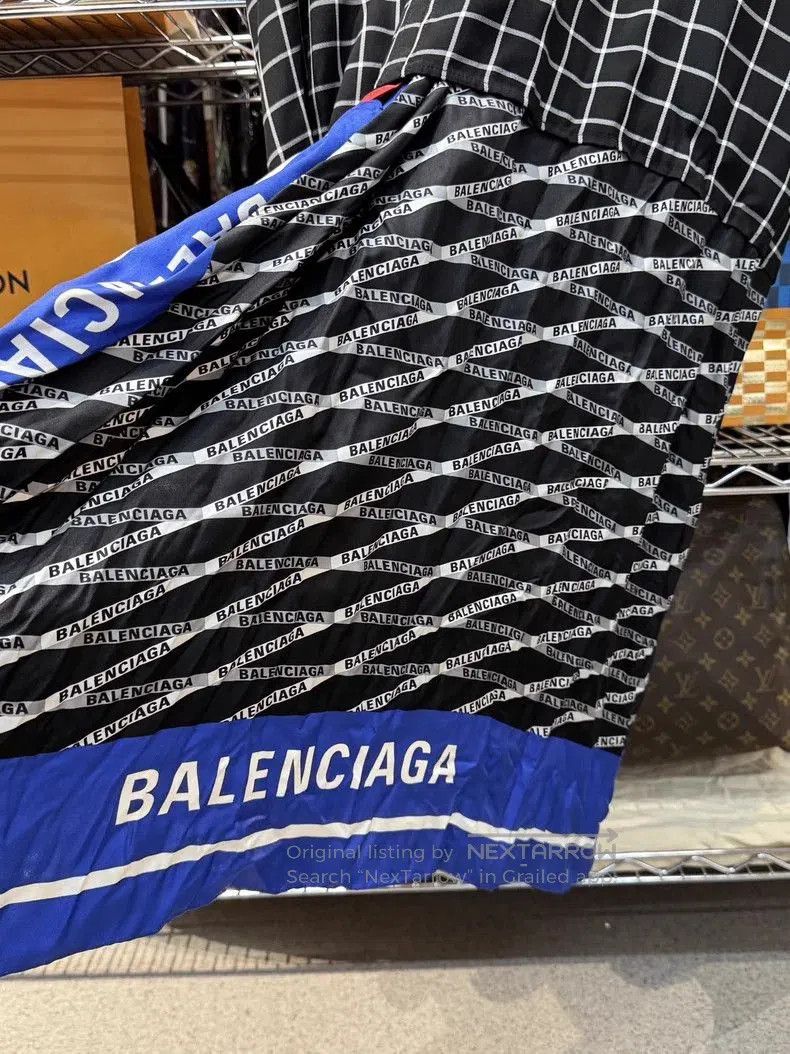 Balenciaga Balenciaga Runway Short Sleeve Shirt. Size US XS / EU 42 / 0 - 3 Thumbnail