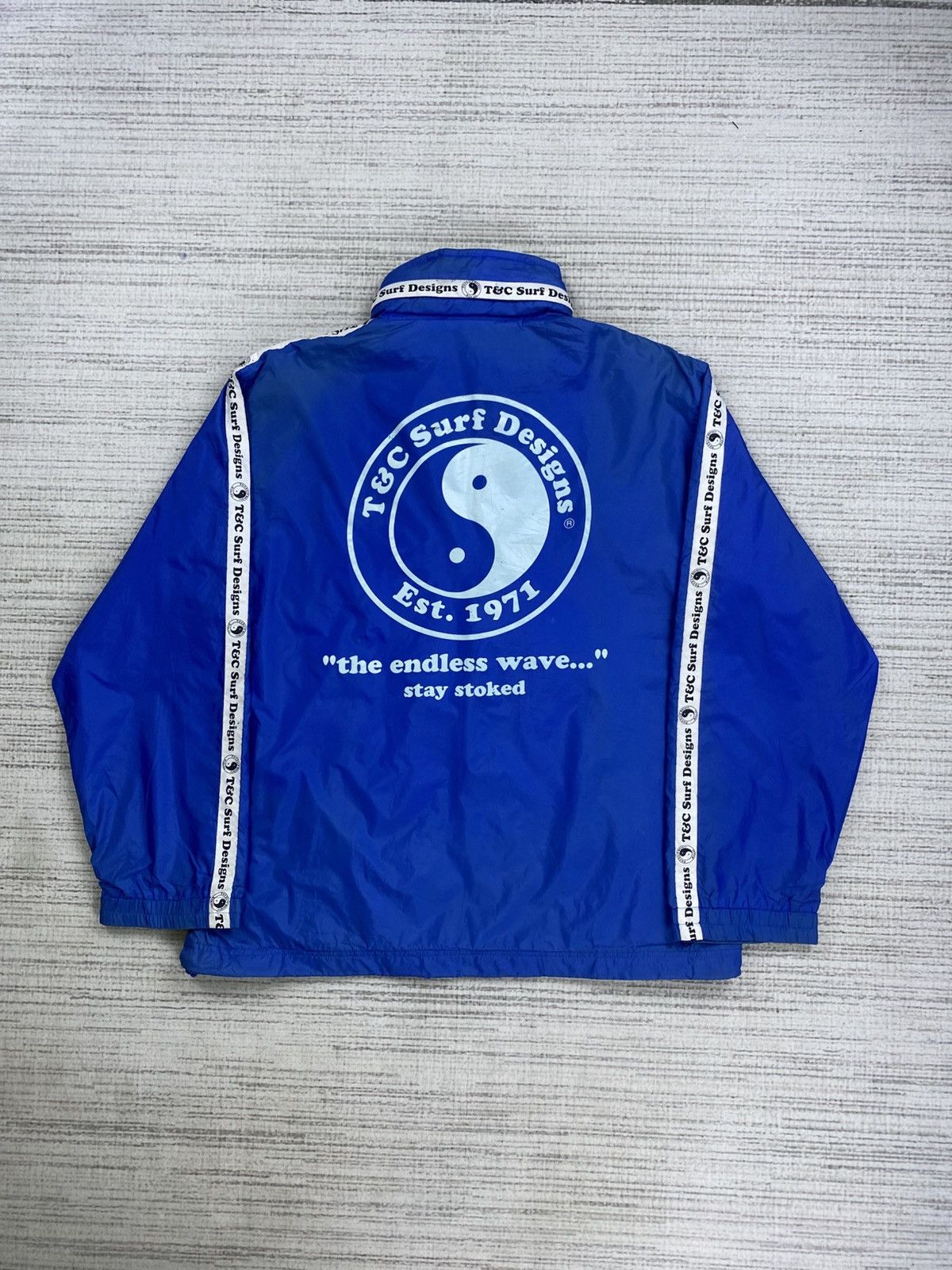 Vintage Vintage T&C Surf Design Big Logo Side Tape Zipper Jacket Size US L / EU 52-54 / 3 - 1 Thumbnail