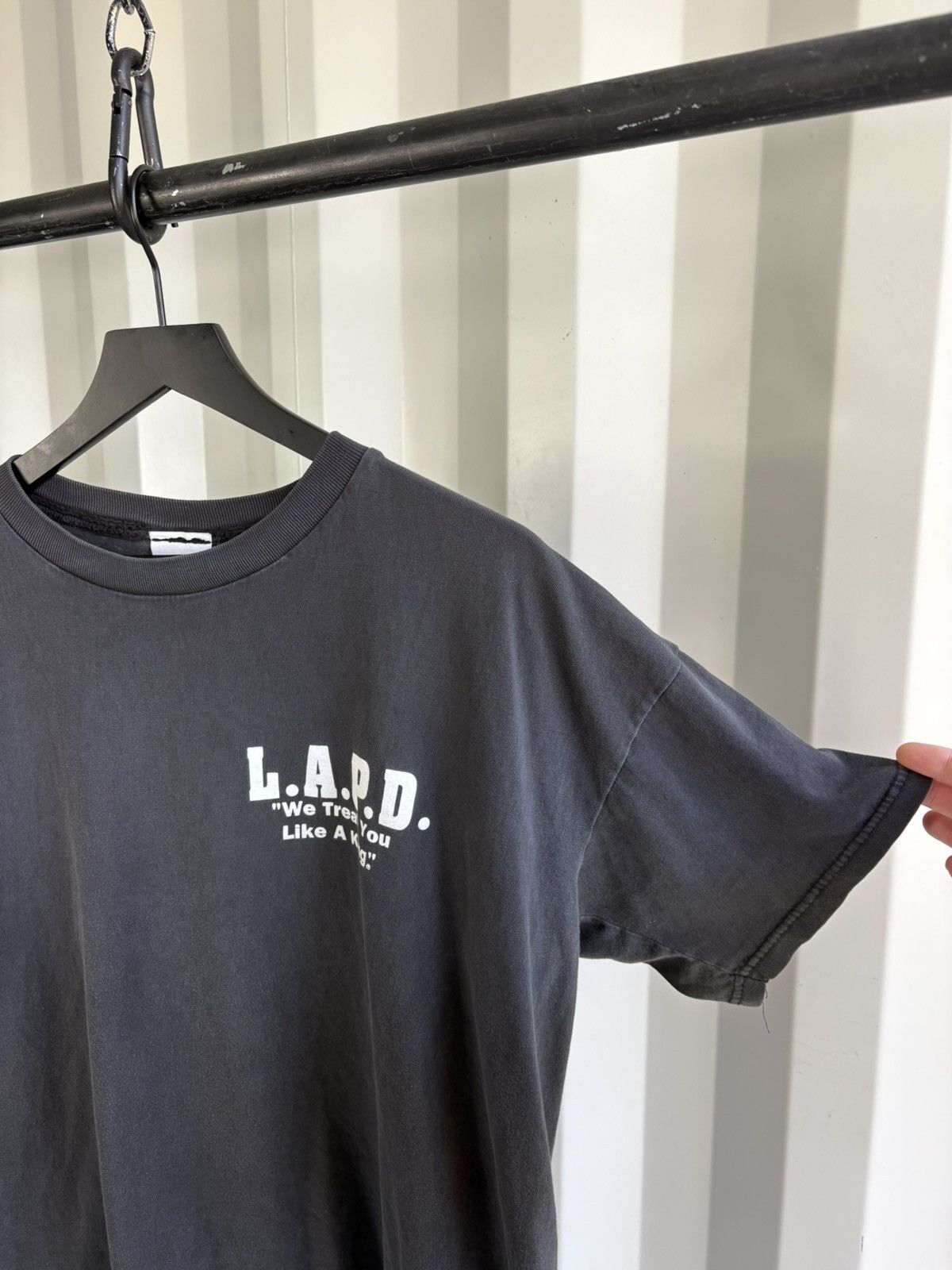 Vintage Thrashed LAPD Treat King Faded Distressed Shirt ERD GRUNGE Size US XL / EU 56 / 4 - 5 Thumbnail