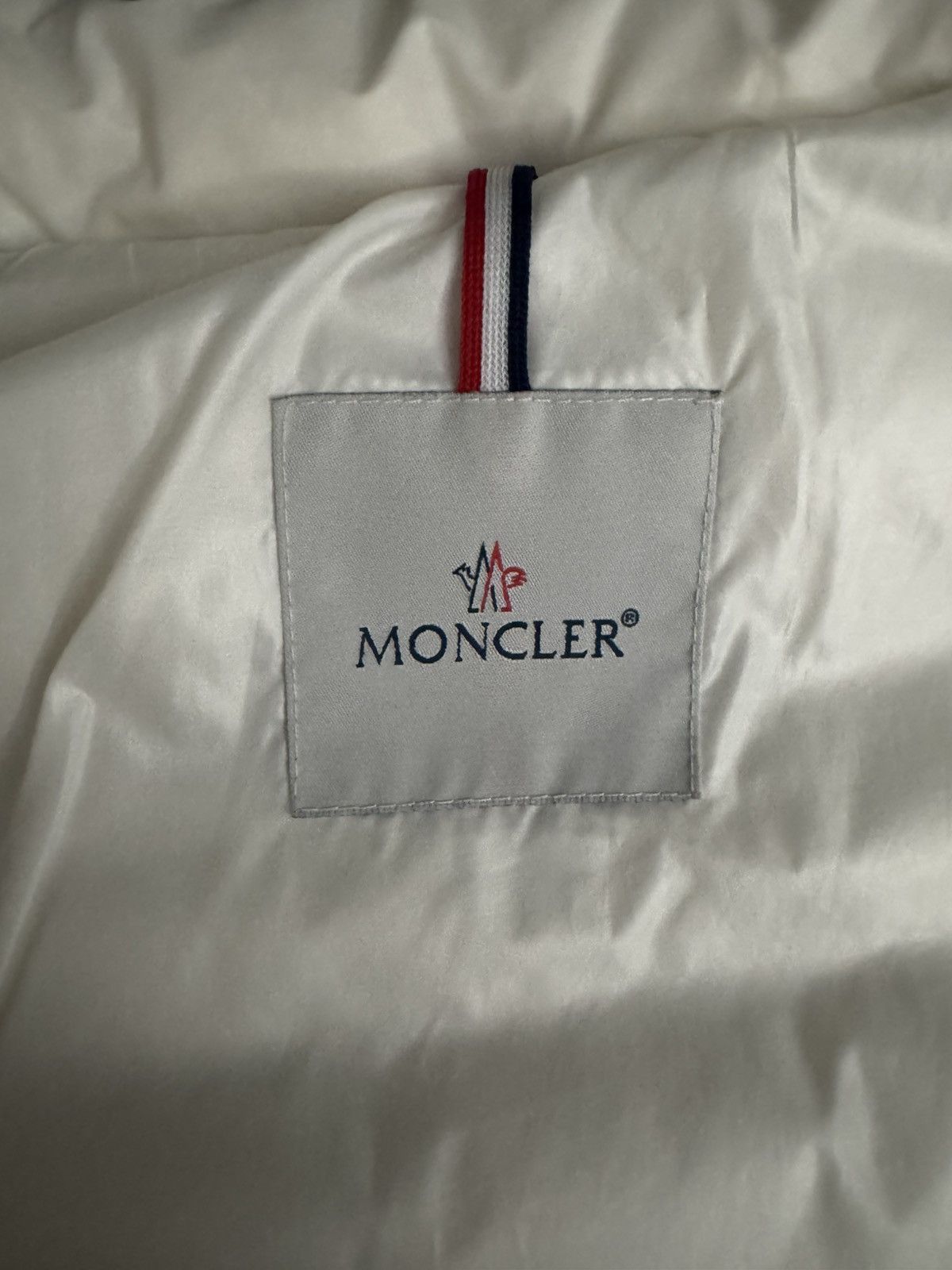 Moncler Moncler puffer vest Size US XL / EU 56 / 4 - 5 Thumbnail
