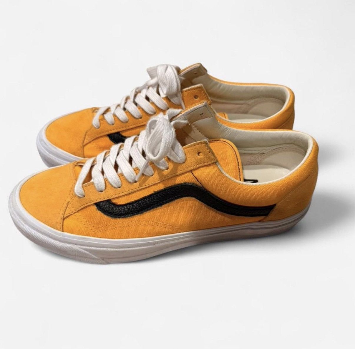 Vans Vans OTW Old Skool Reissue Citrus Yellow Size US 9.5 / EU 42-43 - 1 Thumbnail