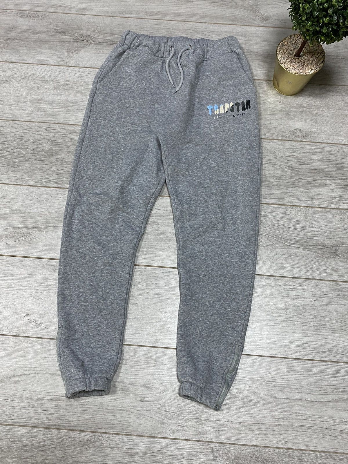 Trapstar London Trapstar London logo heather grey sweatpants with zippers Size US 33 - 3 Thumbnail