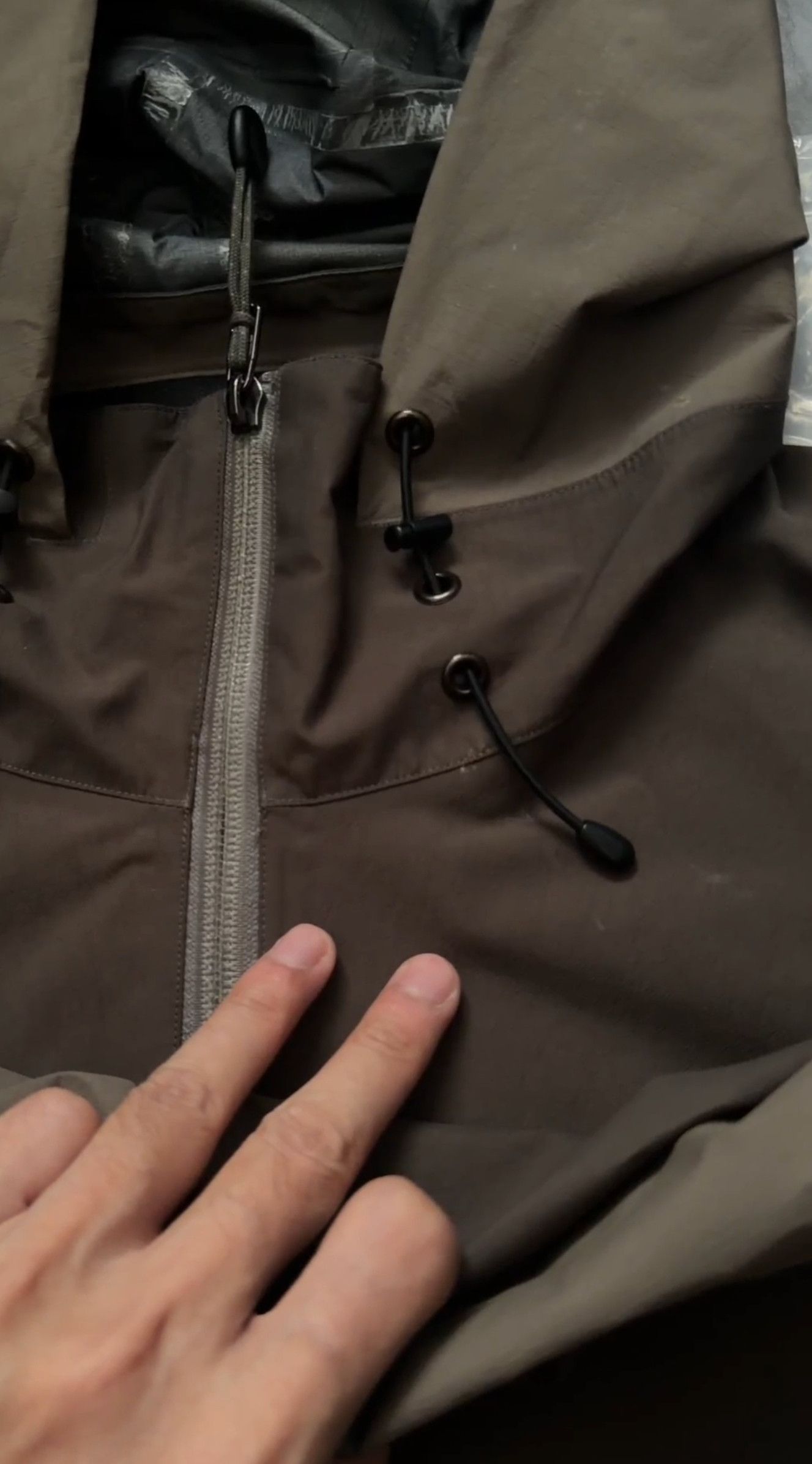 Arc'teryx Arcteryx Beta AR Brown Waterproof Jacket. Size US L / EU 52-54 / 3 - 10 Thumbnail