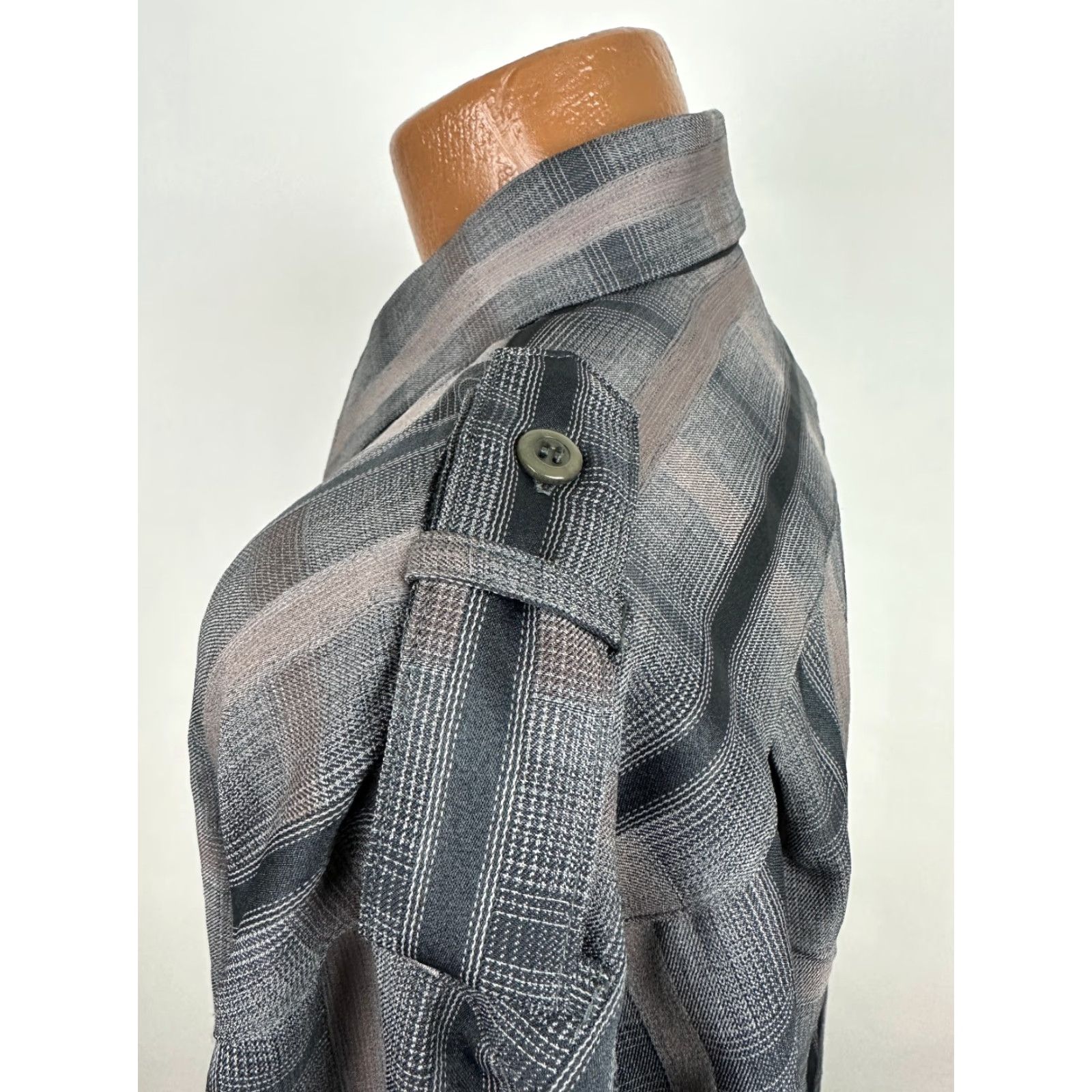 Vintage VINTAGE 90s PRONTI Shirt Men 2XL Button-Up Plaid Polyester Shadow Gray 27" Pit to Pit Pockets 32.5" Collared Sleeve Long Mens Size US XXL / EU 58 / 5 - 6 Thumbnail