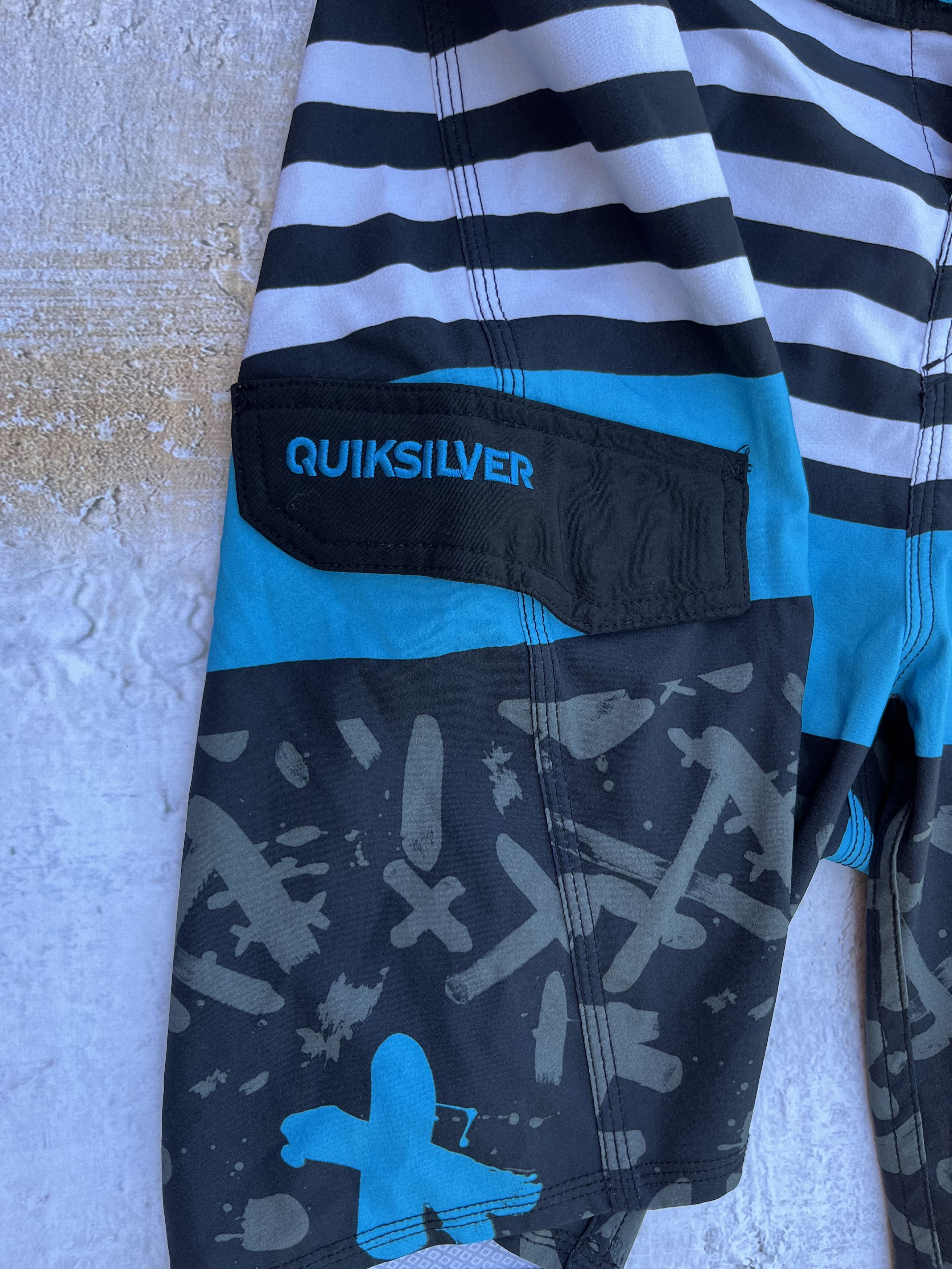 Quiksilver Vintage Swimming Shorts Quiksilver Men's Size 34 Size US 34 / EU 50 - 5 Thumbnail