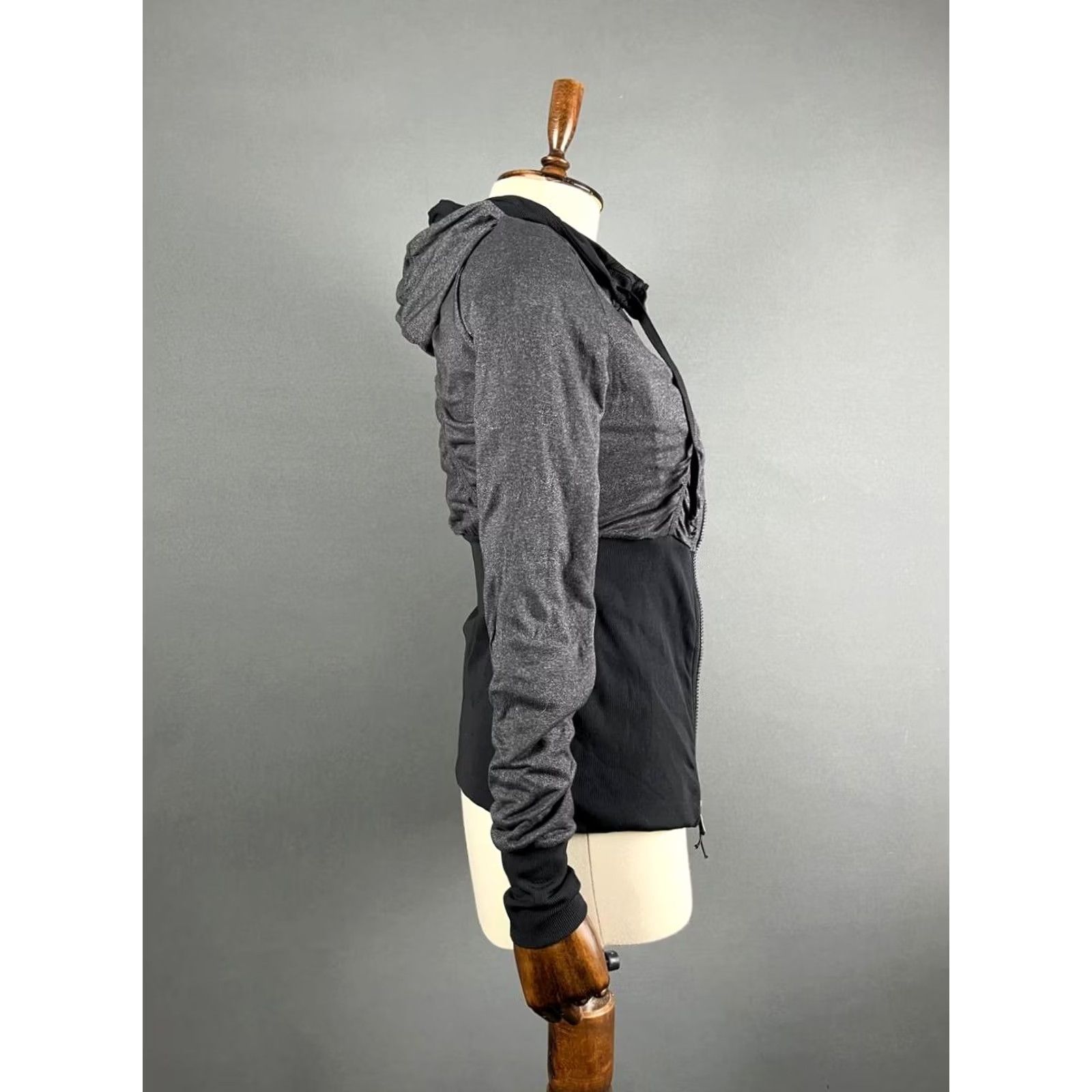 Lululemon Lululemon Hooded Jacket Reversible Full Zipper Gray & Black Long Sleeve Womens Size ONE SIZE - 7 Thumbnail