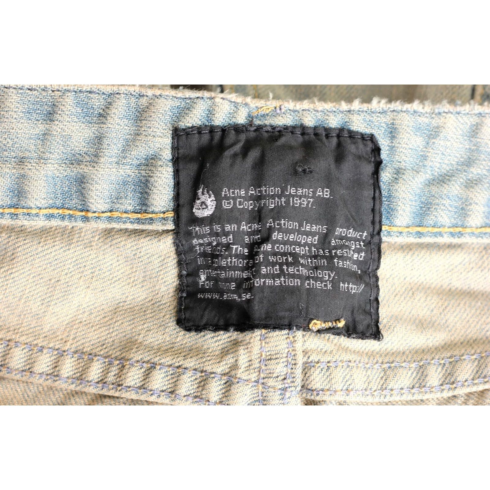 Vintage ACNE ACTION JEANS Tapered Jeans Men W29 L32 Blue Light Wash Logo Slim Fit Zip Cotton Denim Size US 29 - 7 Thumbnail