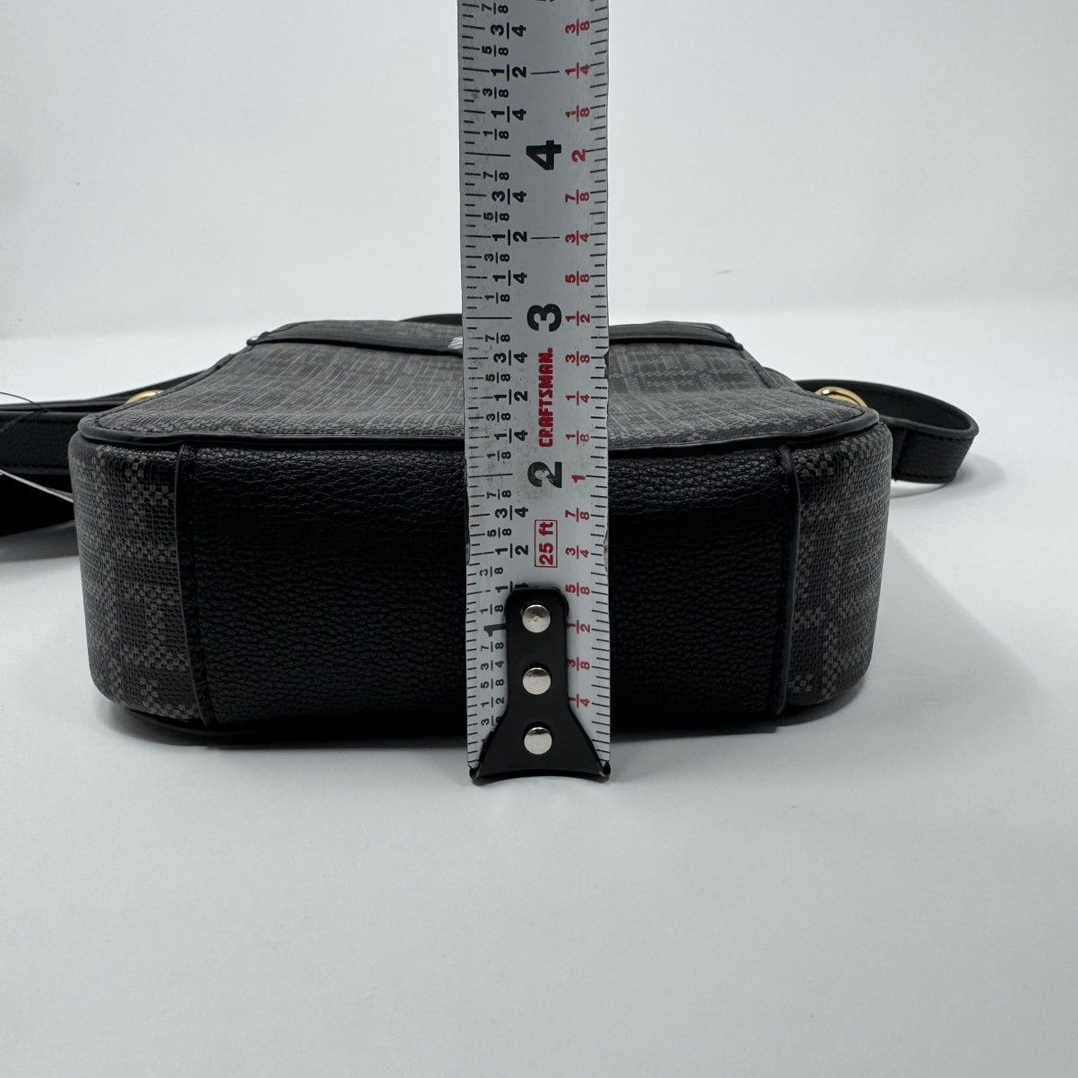 Tommy Hilfiger NWT Tommy Hilfiger Crossbody Monogram Women's Bag Size ONE SIZE - 18 Thumbnail