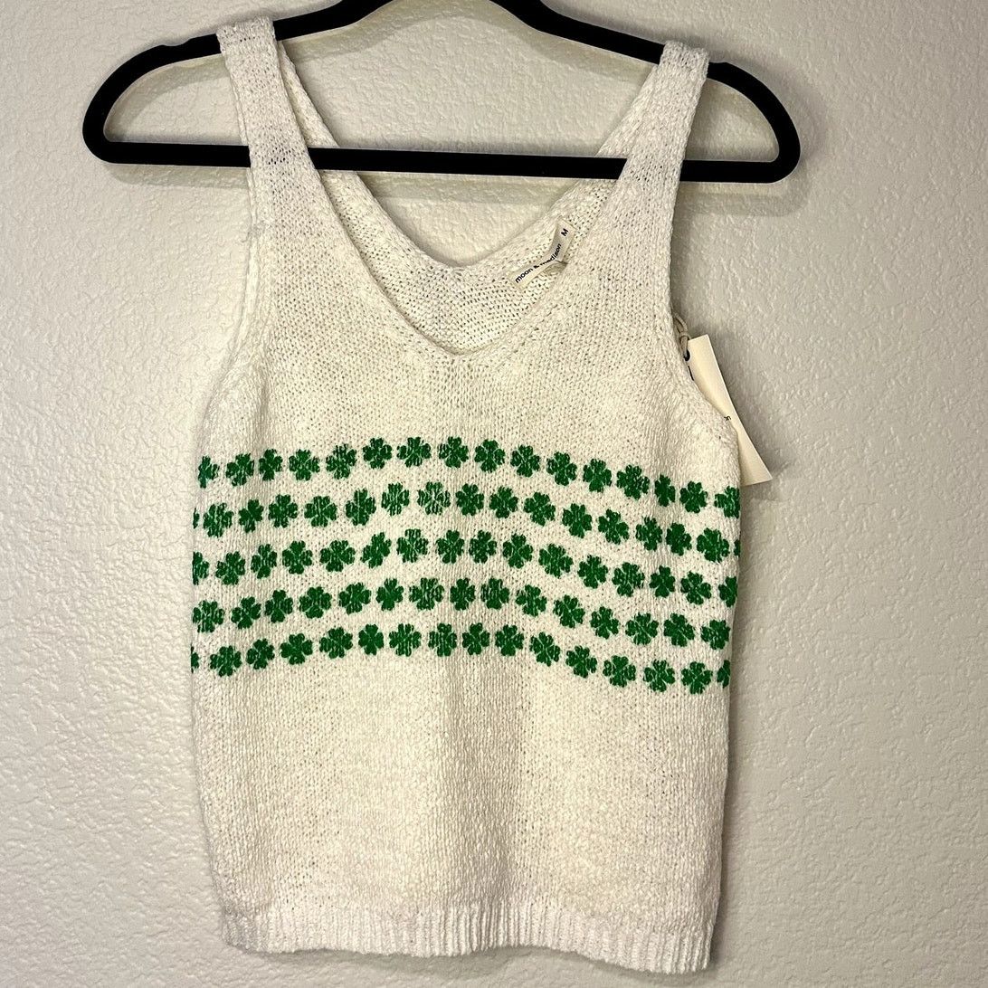 1 Madison White clover Knit Tank Top Shamrock v-neck & back NWT Med Size M / US 6-8 / IT 42-44 - 1 Thumbnail