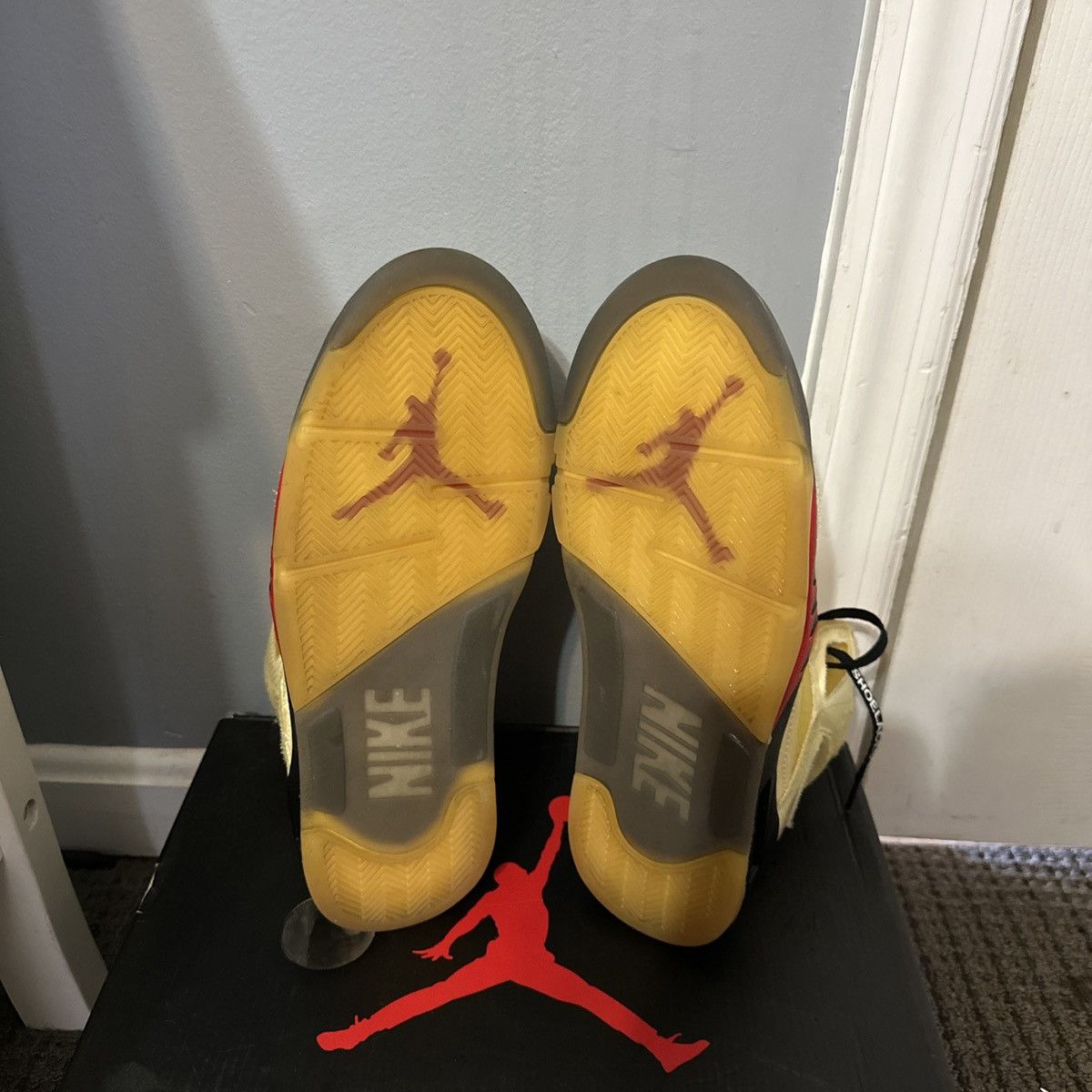 Nike × Off-White Jordan 5 off white sail Size US 9.5 / EU 42-43 - 7 Thumbnail
