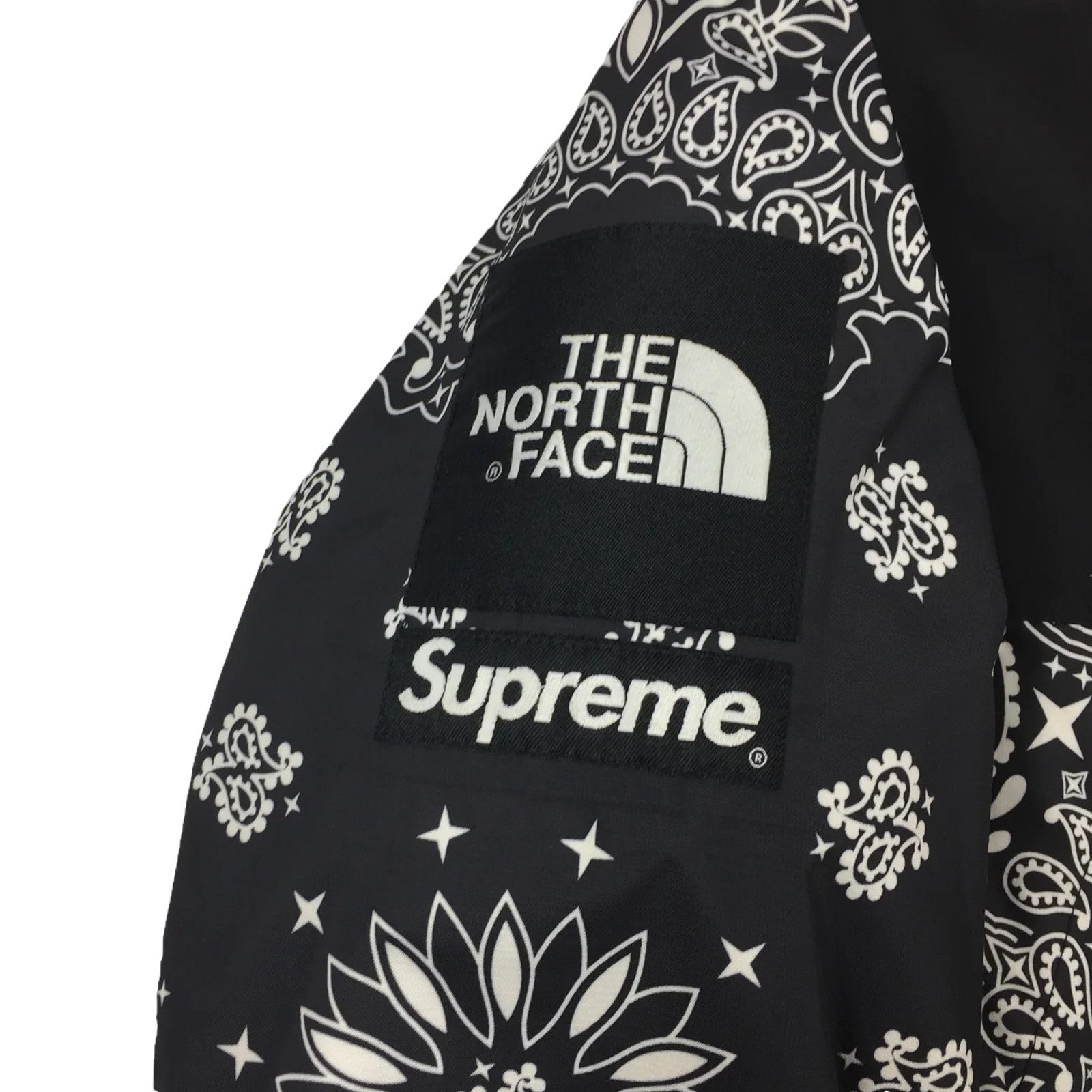 Supreme 2014 Supreme x The North Face Black Bandana Mountain Light Size US M / EU 48-50 / 2 - 4 Thumbnail