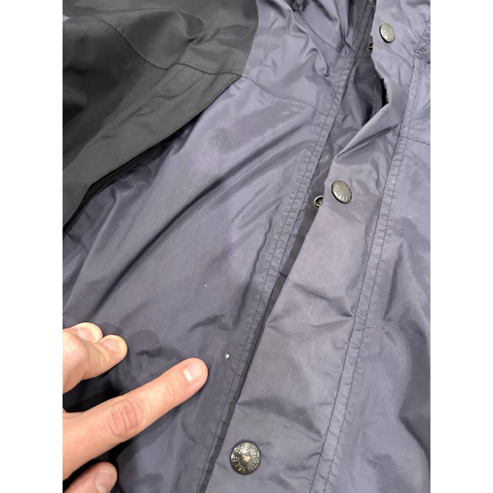 The North Face VINTAGE The North Face Gore-Tex Blue Hooded Full Zip Logo Shell Jacket Large Mens Size US L / EU 52-54 / 3 - 6 Thumbnail