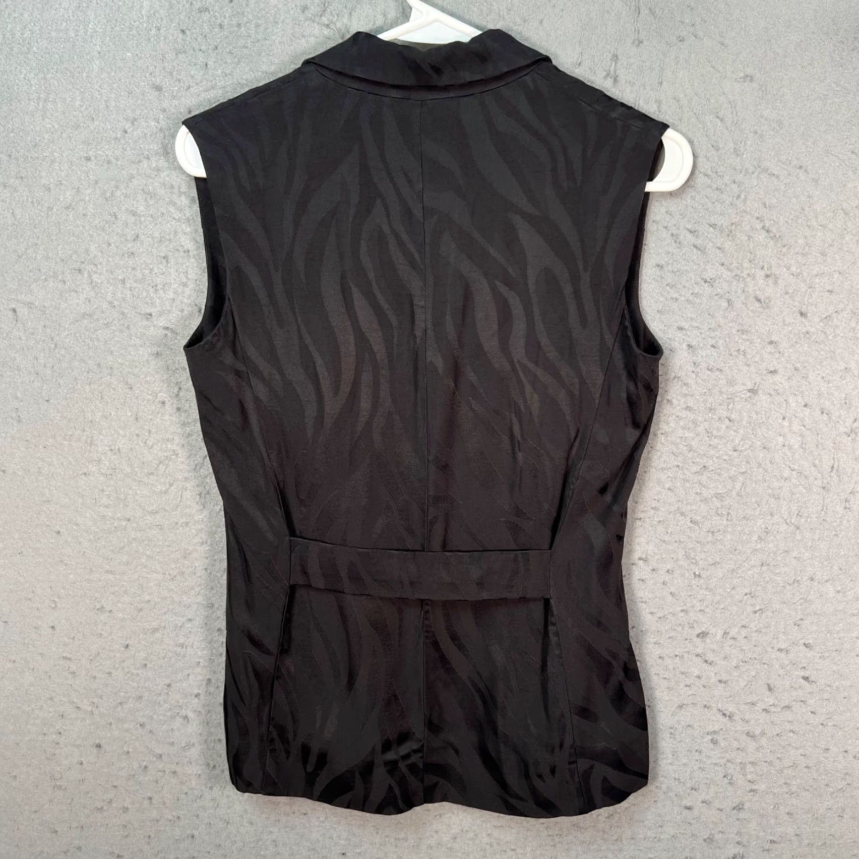 French Connection French Connection Womens Size 2 Black Sleeveless Double-Breasted Vest Shirt Womens Black Sleeveless Double-Breasted Vest Portrait Size XS / US 0-2 / IT 36-38 - 2 Thumbnail