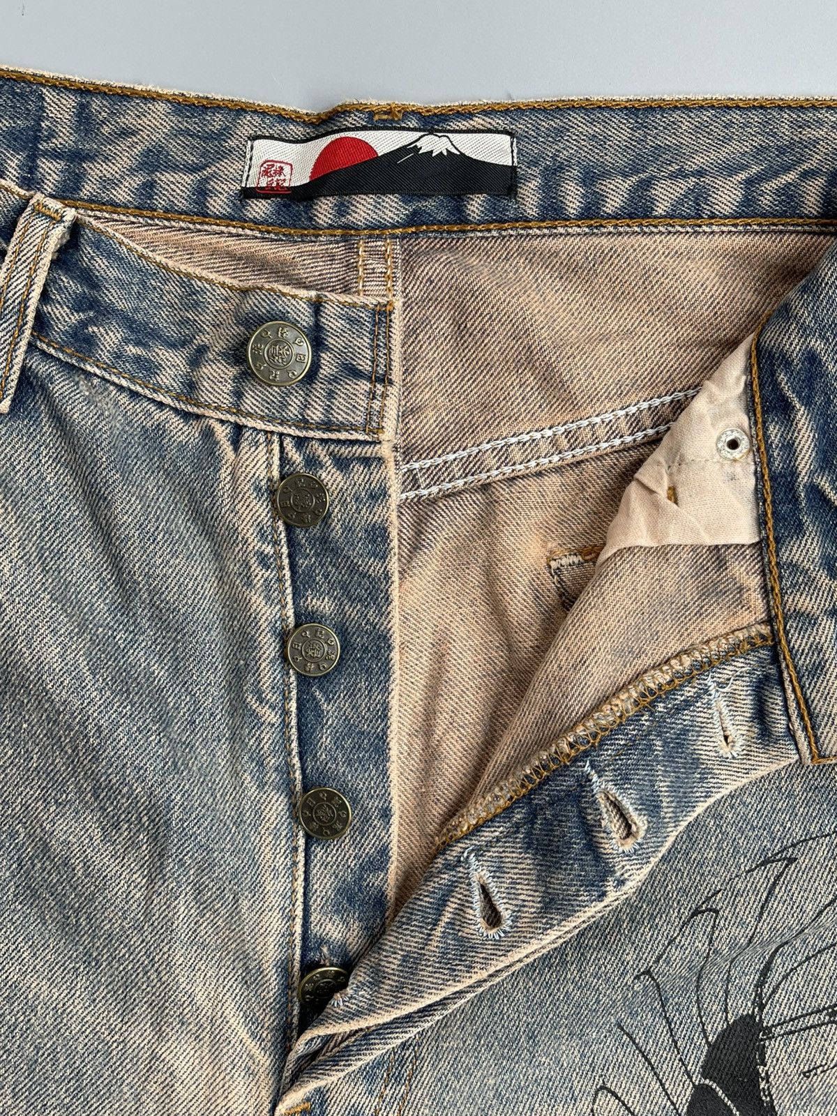 Karakuri Tamashii Distressed navy blue jeans with unique embroidery Size US 33 - 4 Thumbnail