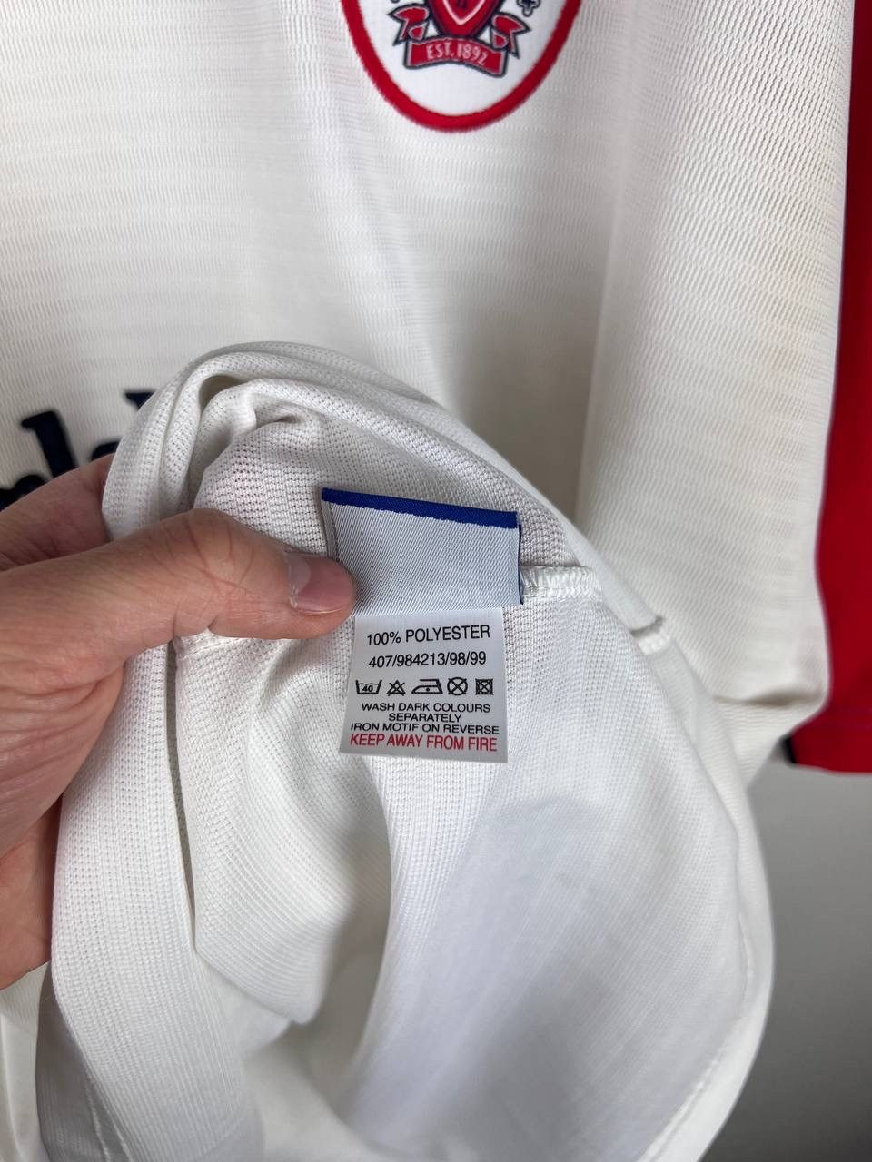 Reebok Liverpool Reebok 1998-99 vintage jersey size 50/52 Size US L / EU 52-54 / 3 - 7 Thumbnail