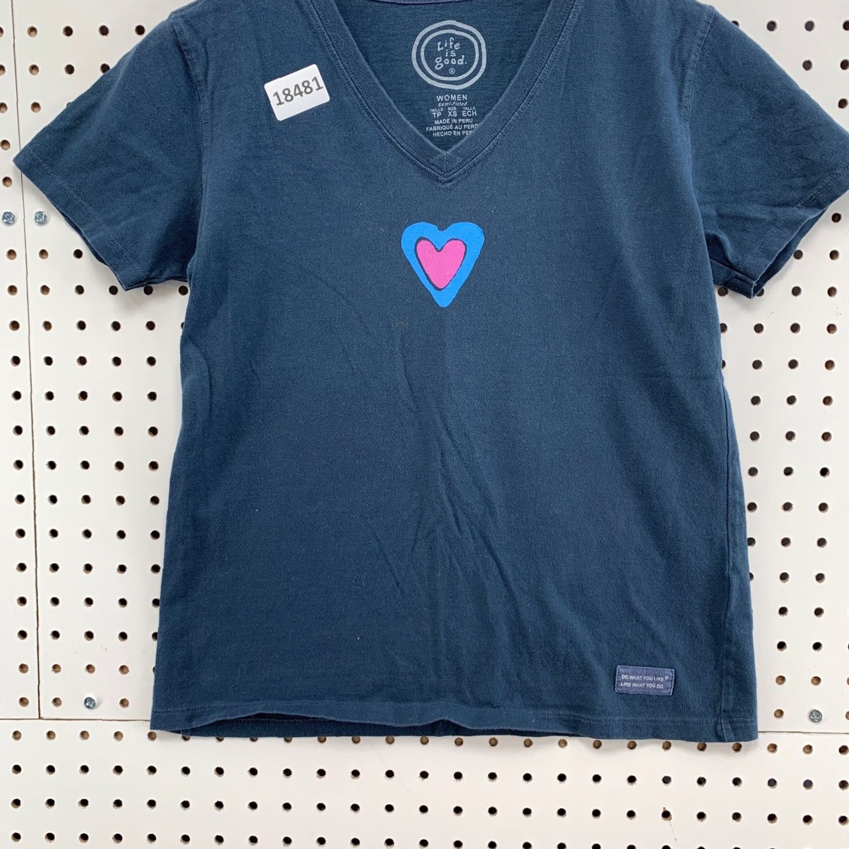 Life is Good LIFE IS GOOD Women's V-Neck Semi-Fitted T-Shirt Heart Graphic XS Blue Love Size XS / US 0-2 / IT 36-38 - 5 Thumbnail