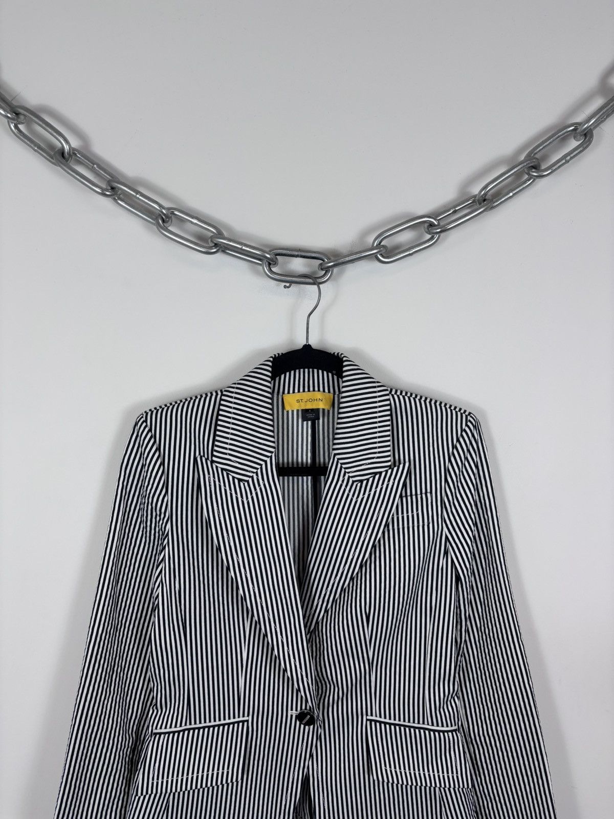 St. John St. John Women’s White/Black Striped Blazer Jacket Size S / US 4 / IT 40 - 2 Thumbnail