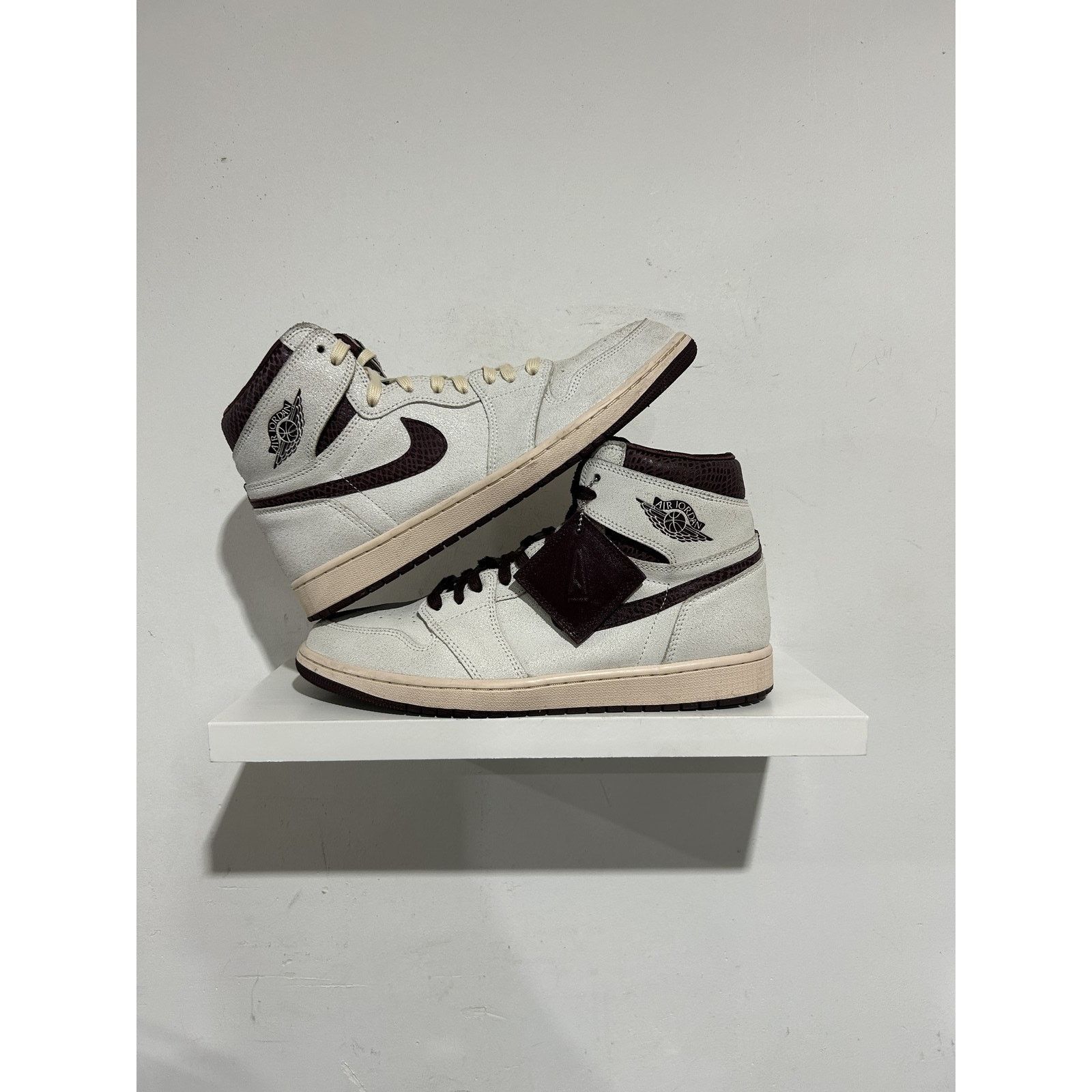 Jordan Brand JORDAN 1 AMM SIZE 13 PREOWNED Size US 13 / EU 46 - 1 Thumbnail