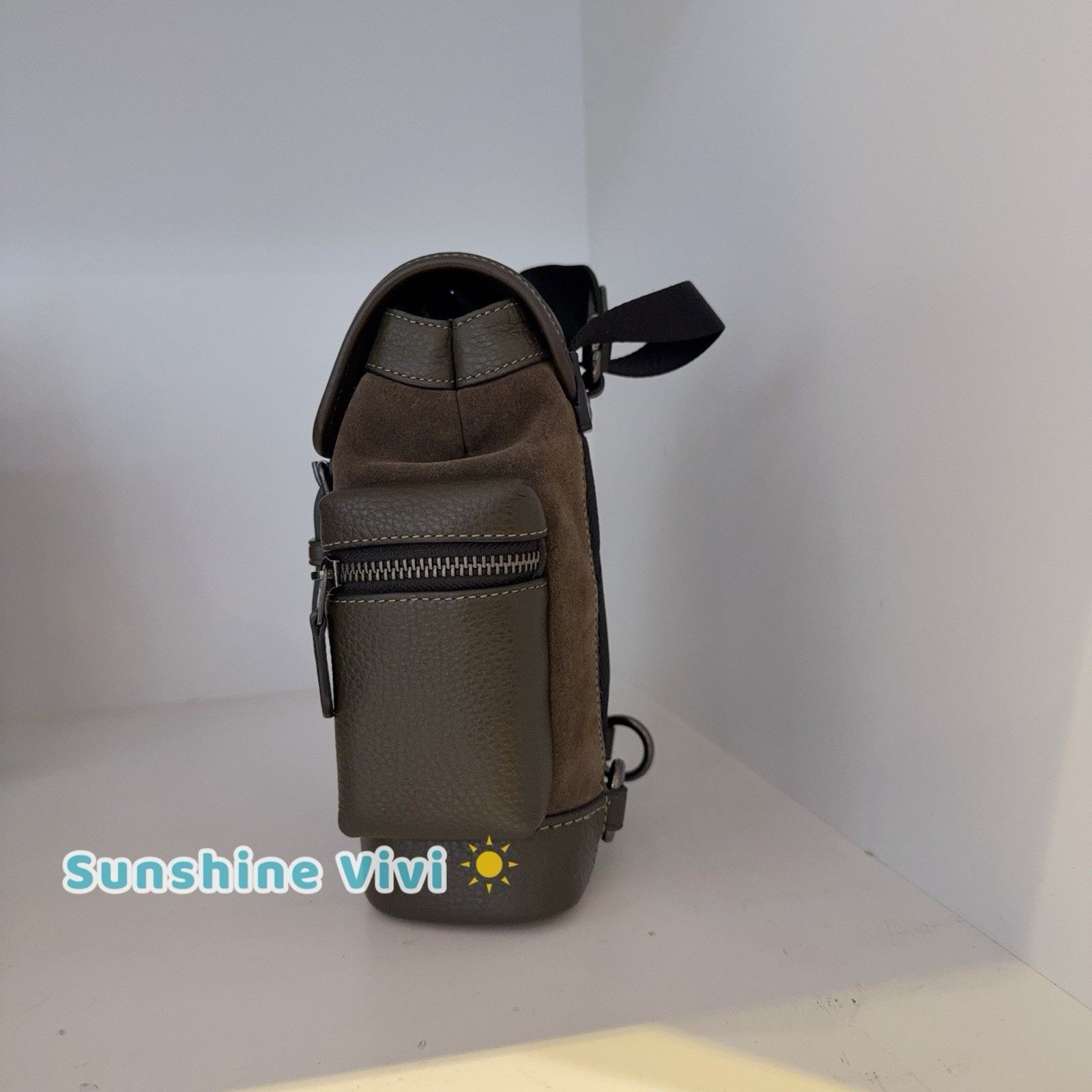 Coach NWT Coach Sprint Sling Pack Uniform Green Suede CCE79 Size ONE SIZE - 4 Thumbnail