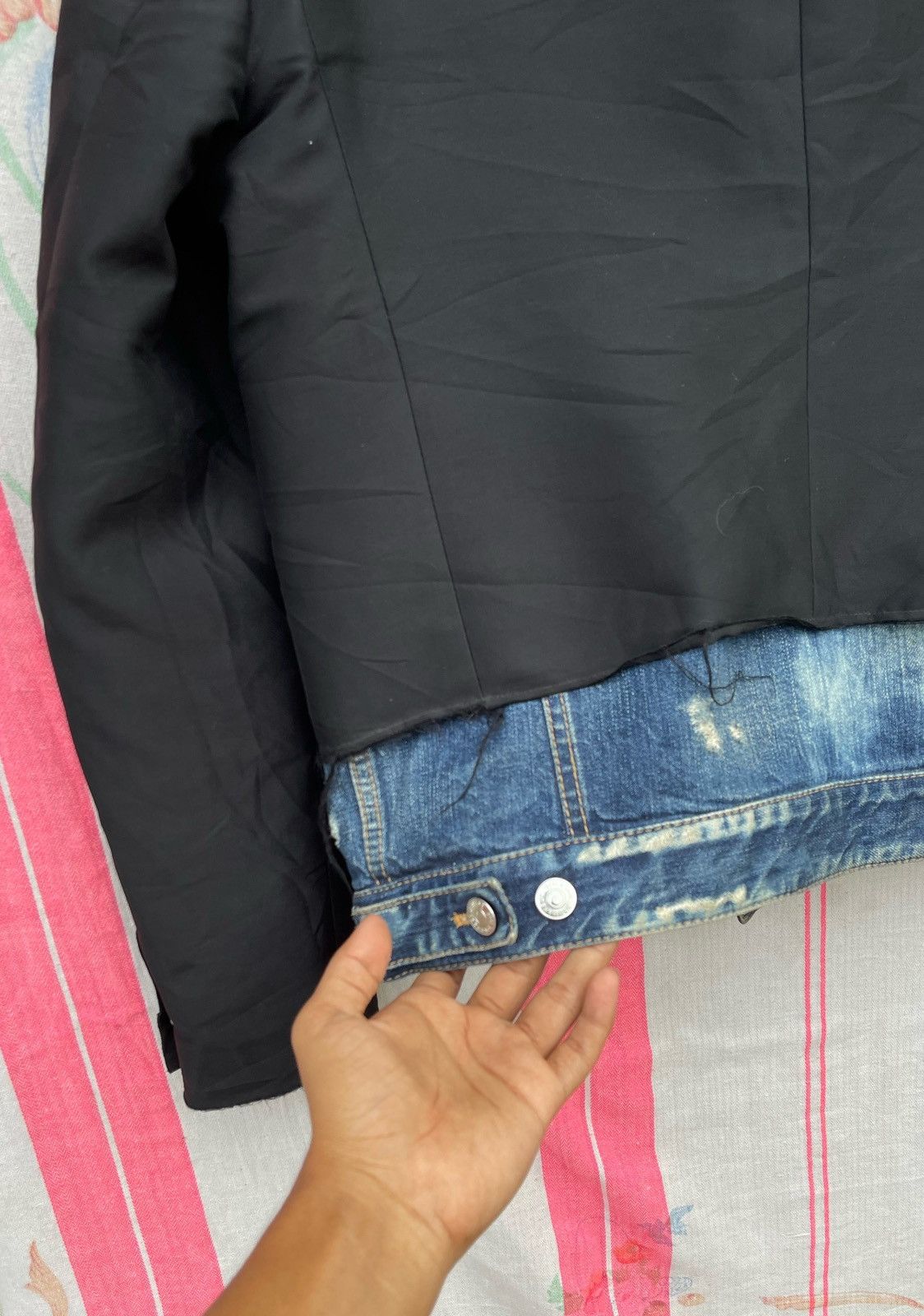 Dsquared2 AW17 DSQUARED2 LAYERED-DESIGN BLAZER DISTRESSED DENIM JACKET Size US M / EU 48-50 / 2 - 11 Thumbnail