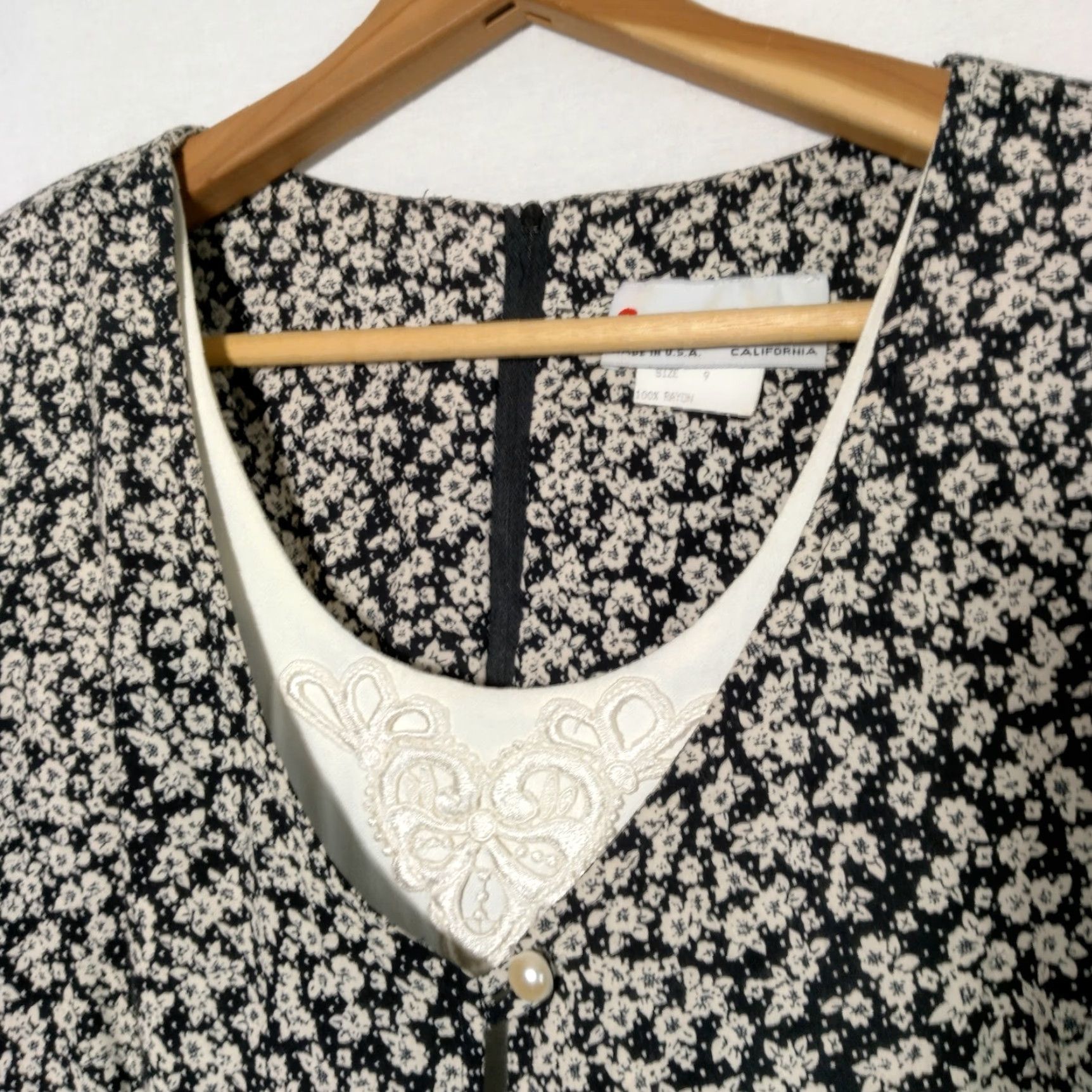 Vintage VINTAGE Just Choon Dress Shirt Adult 9 Black White 90s Tiered Midi Long Sleeve Back Zipper Belted/Gathered Womens Size M / US 6-8 / IT 42-44 - 6 Thumbnail