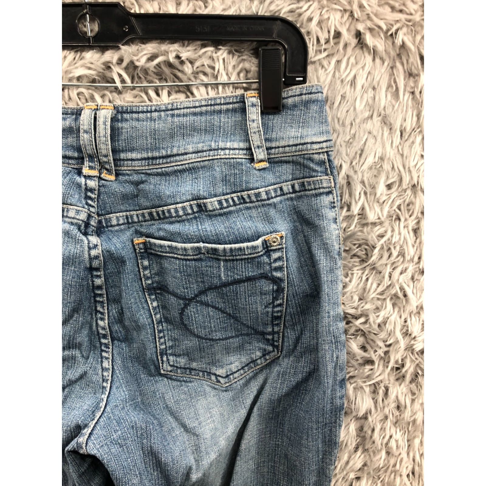 Vintage Chico's Platinum Straight Jeans Size 1 Womens Medium Wash Blue Denim 5-Pocket Regular Rise Belts Loops Zip Inseam 31 Brand Chico's Size 25" / US 0 / IT 36 - 7 Thumbnail