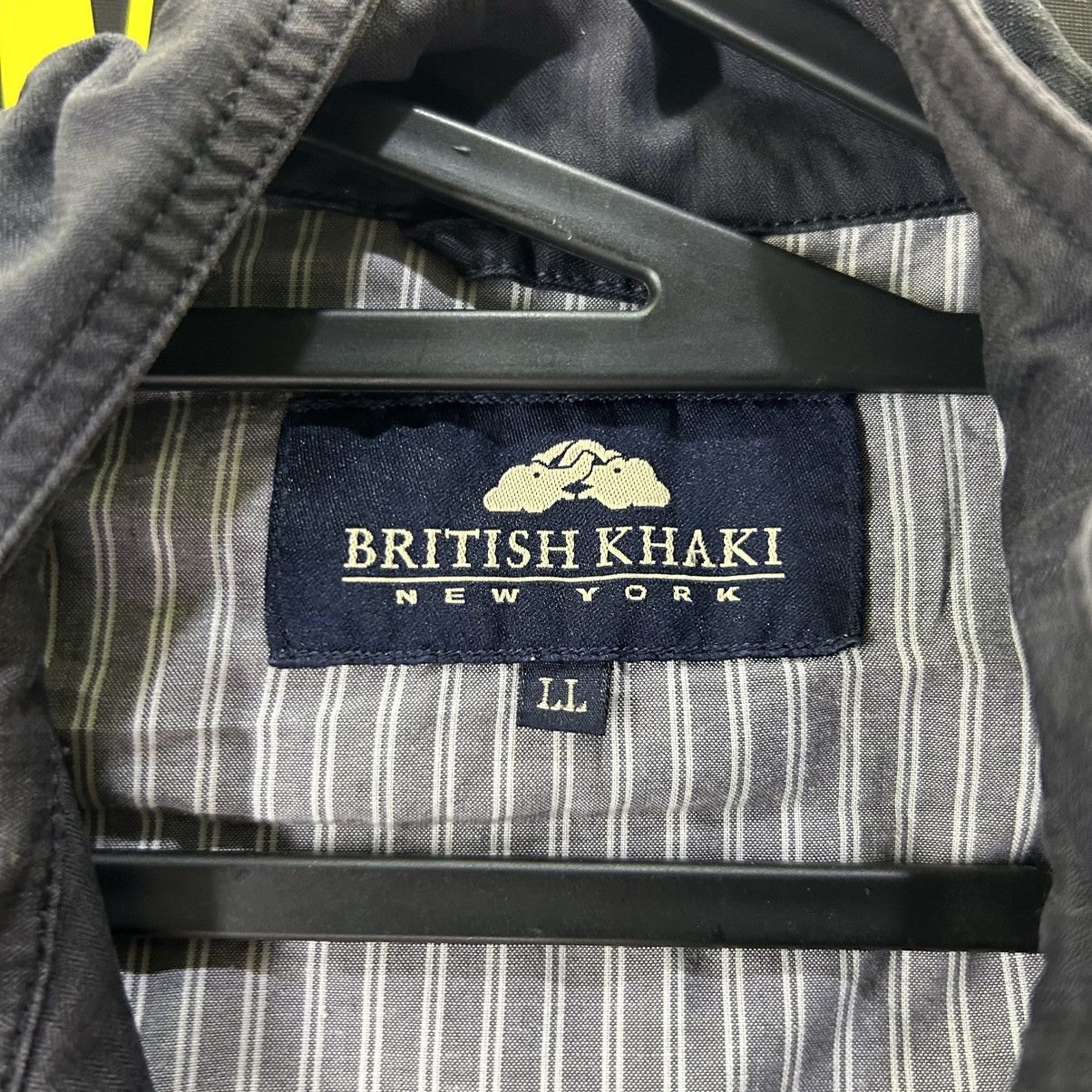 Vintage Vintage British Khaki New York Zipped Up Jacket Size US M / EU 48-50 / 2 - 10 Thumbnail