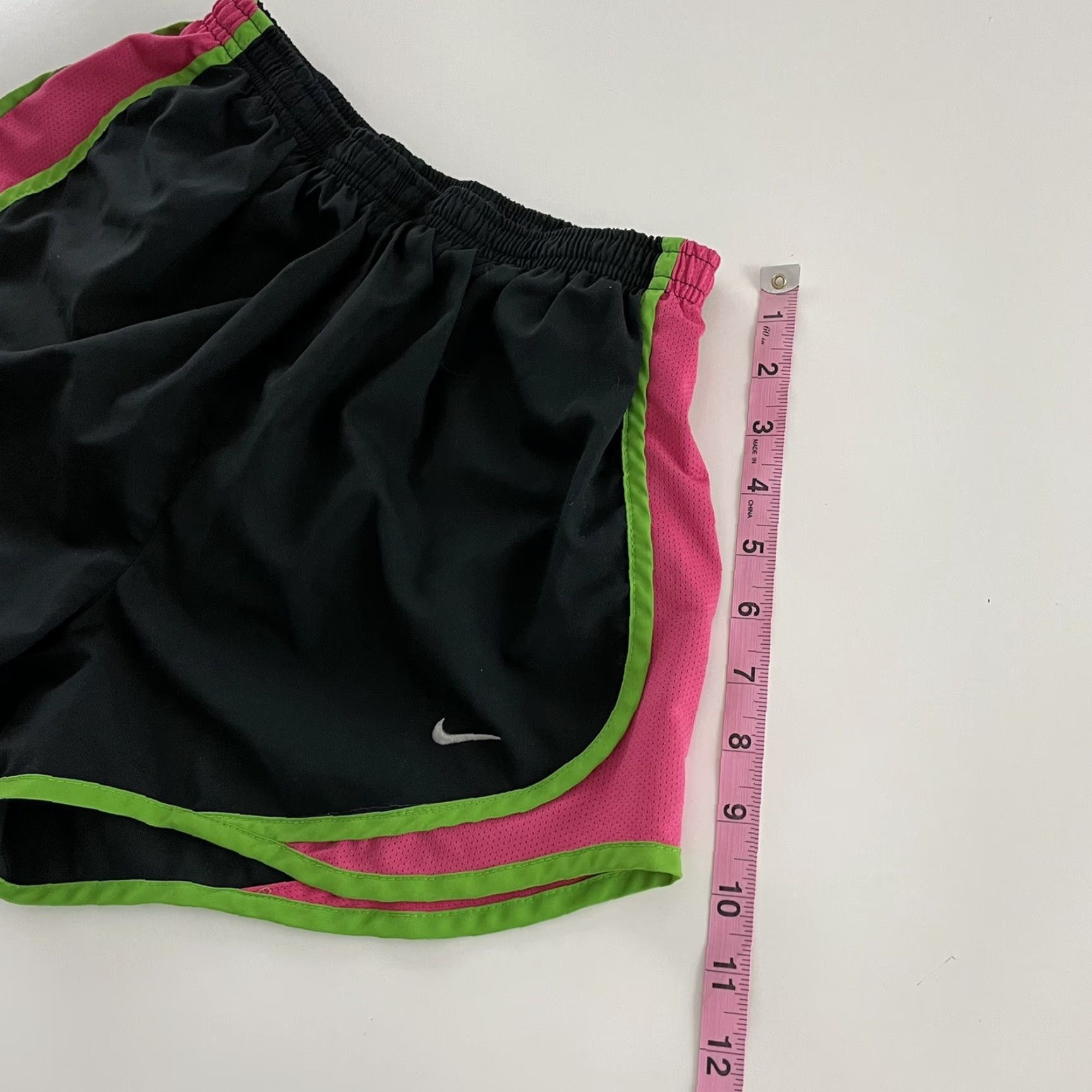 Nike Nike Dri-Fit Lined Athletic Running Shorts Women's Black Pink Green S Shorts Nike Women Athletic Activewear Shorts) Size 28" / US 6 / IT 42 - 5 Thumbnail