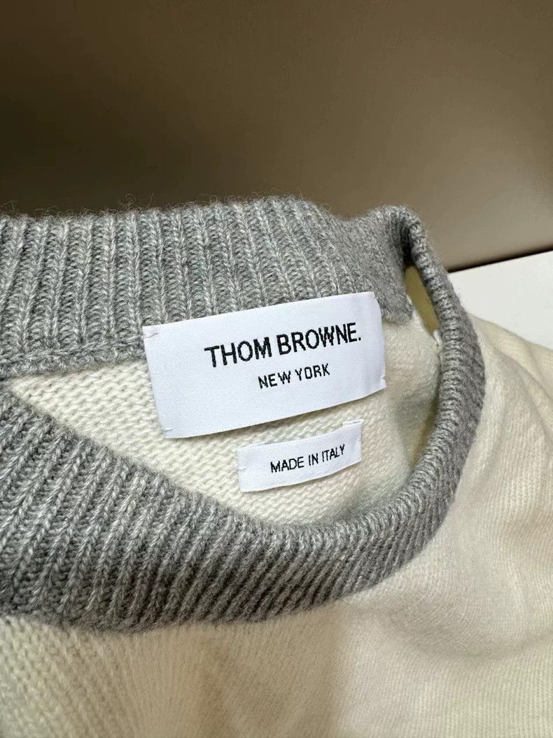 Thom Browne thom browneFW23 Old money style classic four-striped wool c Size US M / EU 48-50 / 2 - 7 Thumbnail