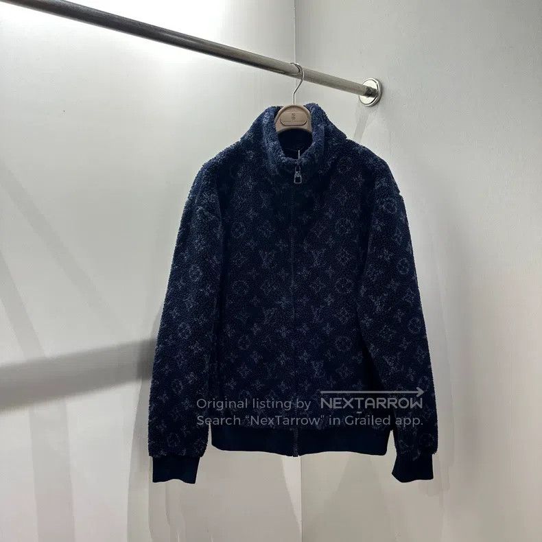 Louis Vuitton Louis Vuitton Full-print jacquard suede Logo zip jacket Size US S / EU 44-46 / 1 - 1 Thumbnail