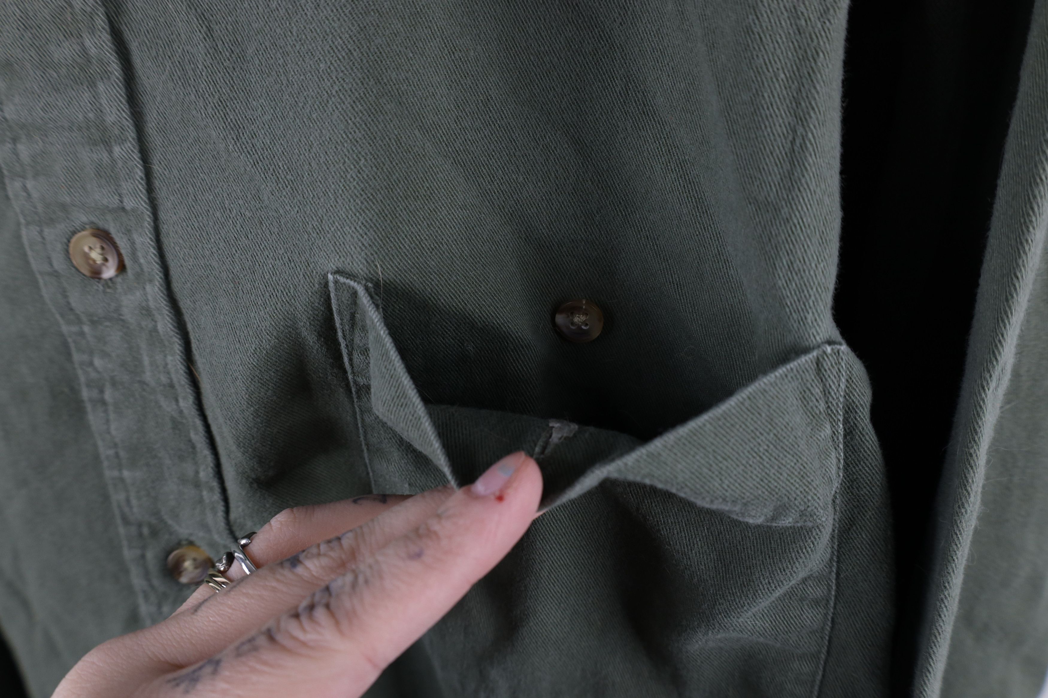 Vintage Vintage 90s Streetwear Cotton Twill Band Collar Button Shirt Size US L / EU 52-54 / 3 - 4 Thumbnail