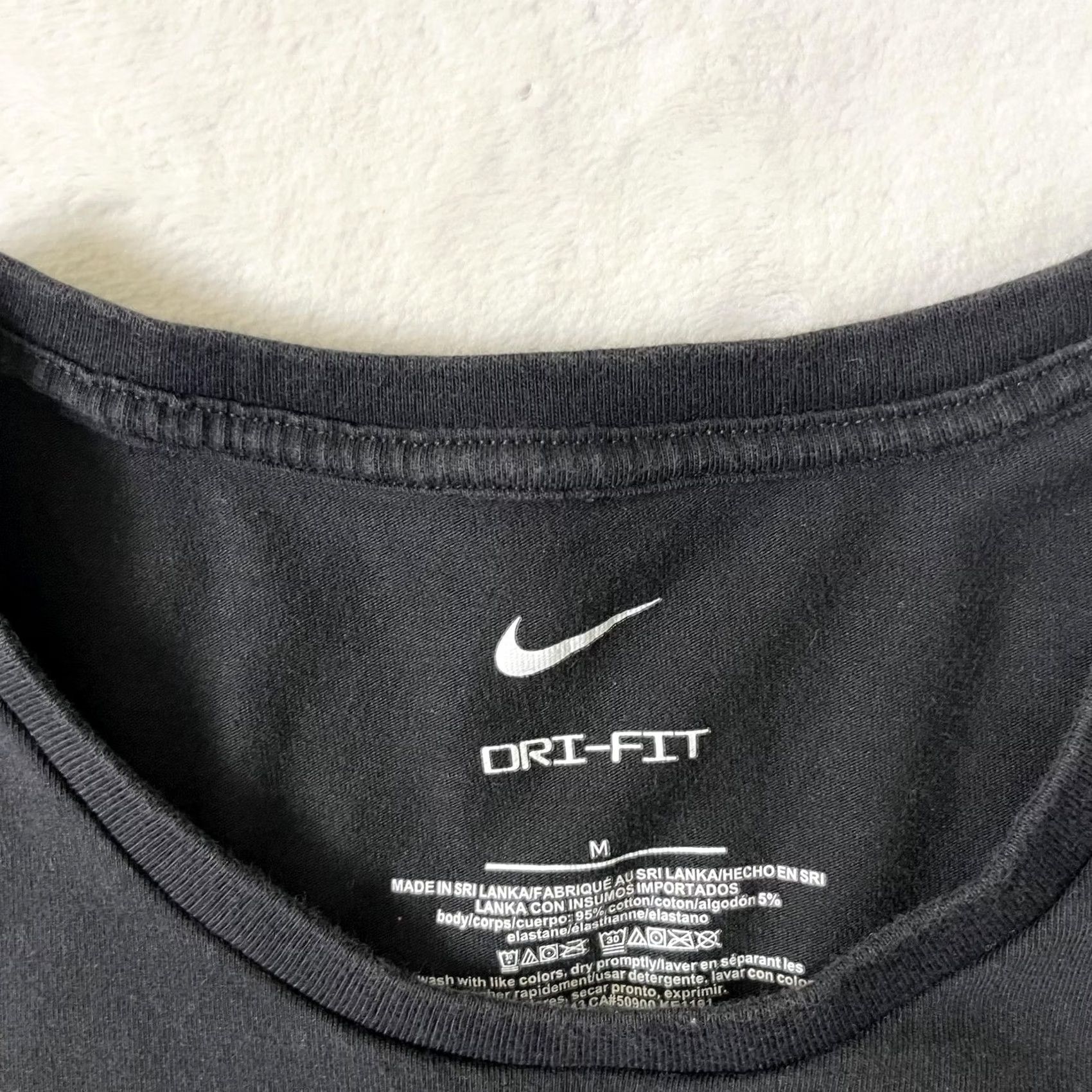 Nike Nike Dri-FIT Shirt Women’s Medium Black Short Sleeve Athletic Training Running Size M / US 6-8 / IT 42-44 - 3 Thumbnail