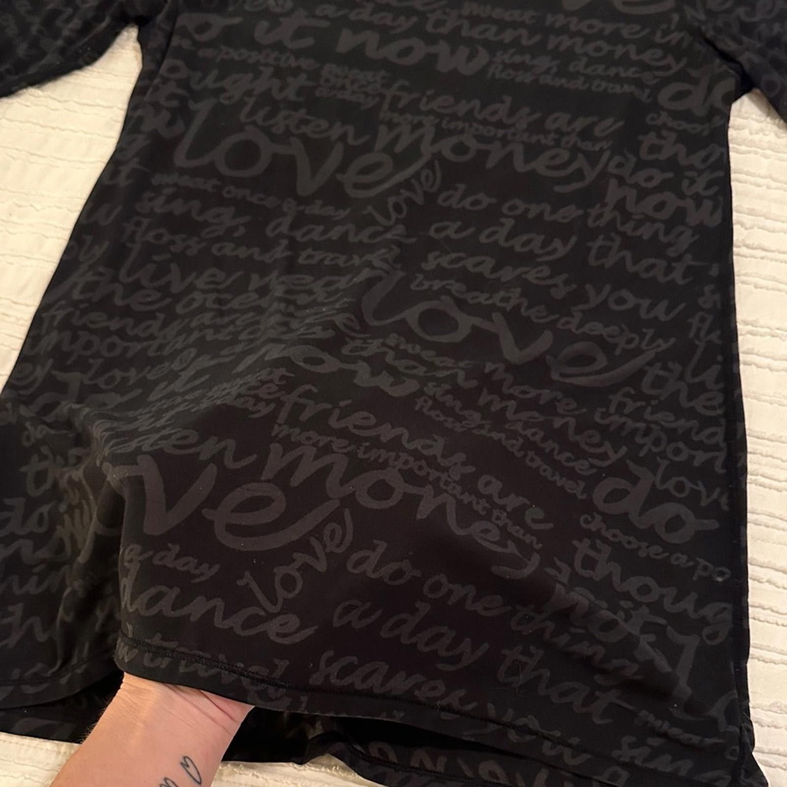 Lululemon Lululemon Daily Practice Long Sleeve Manifesto burnout sz 8 Size M / US 6-8 / IT 42-44 - 4 Thumbnail